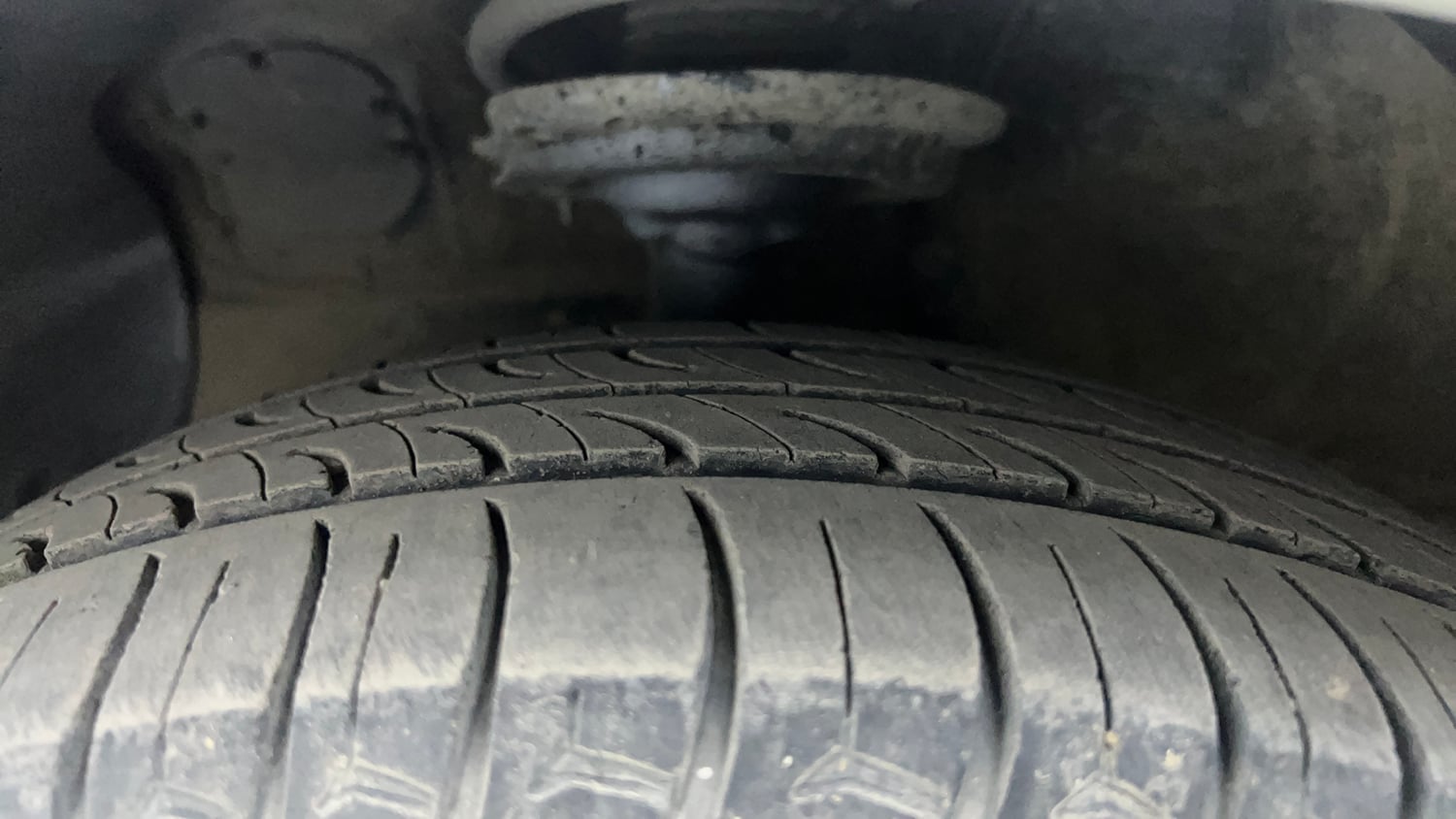 Used 2015 Hyundai Xcent SX 1.2 Petrol Manual tyres LEFT FRONT TYRE TREAD VIEW