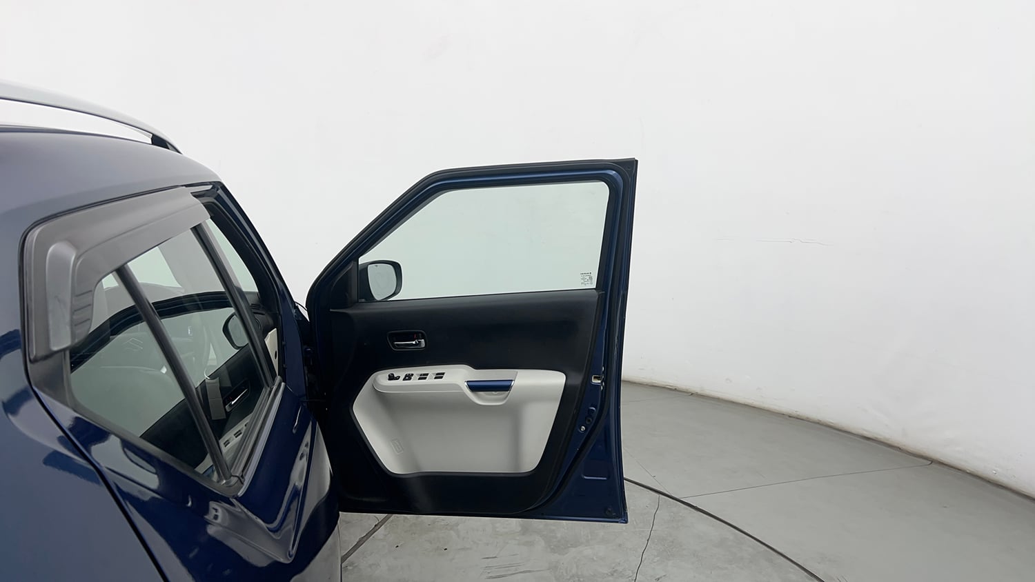 Used 2021 Maruti Suzuki Ignis Zeta 1.2 MT Petrol Manual interior RIGHT FRONT DOOR OPEN VIEW