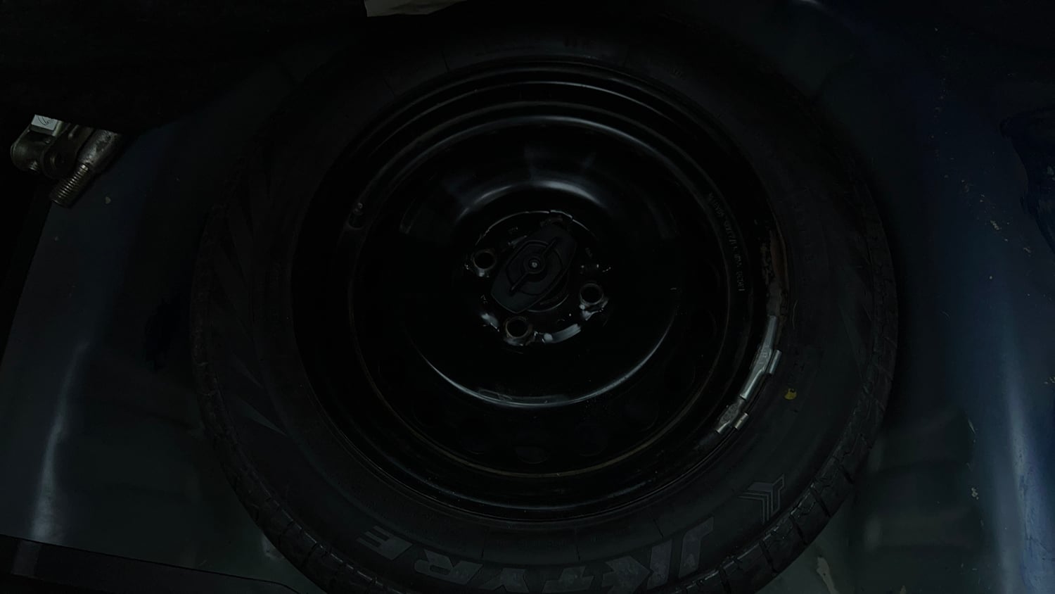 Used 2018 Maruti Suzuki Baleno Delta 1.2 Petrol Manual tyres SPARE TYRE VIEW