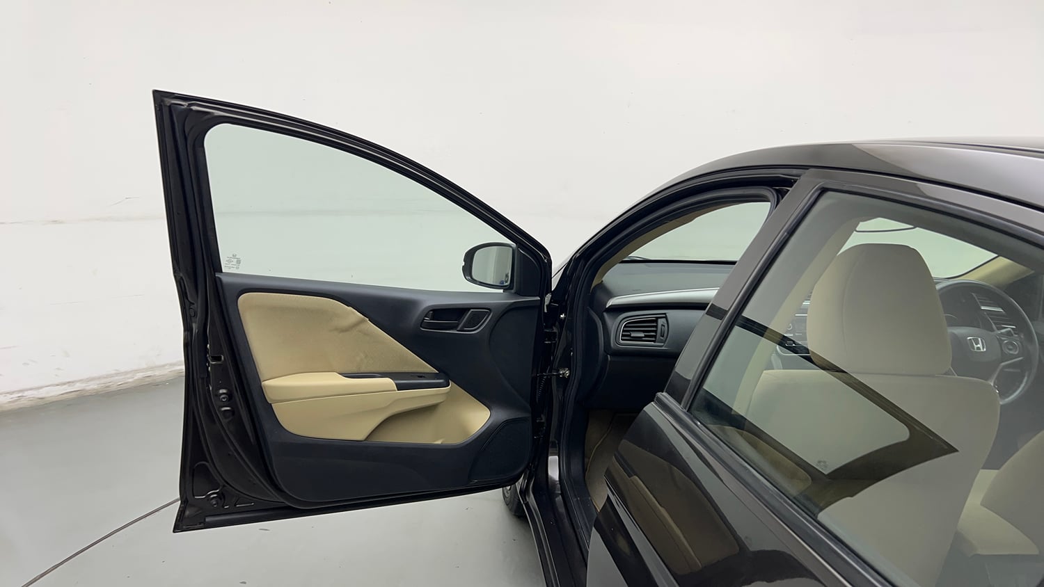 Used 2019 Honda City SV Petrol Petrol Manual interior LEFT FRONT DOOR OPEN VIEW