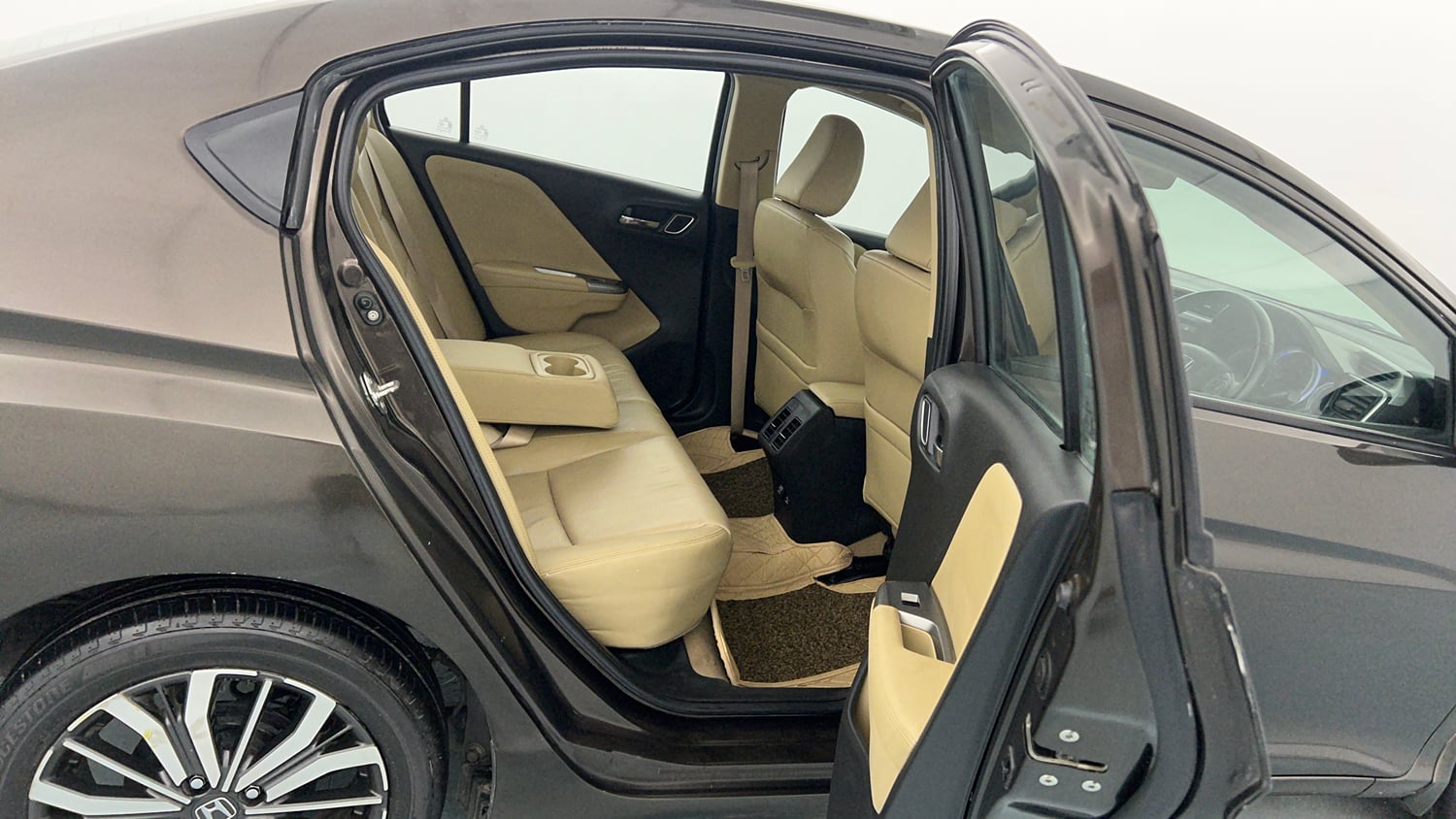 Used 2018 Honda City VX Petrol Petrol Manual interior RIGHT SIDE REAR DOOR CABIN VIEW