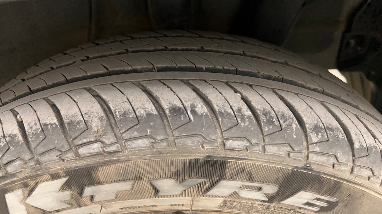 Used 2024 Hyundai Exter SX 1.2 AMT Petrol Automatic tyres LEFT REAR TYRE TREAD VIEW