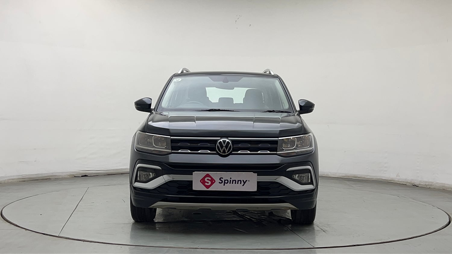 Used 2023 Volkswagen Taigun Highline 1.0 TSI MT Petrol Manual exterior FRONT VIEW