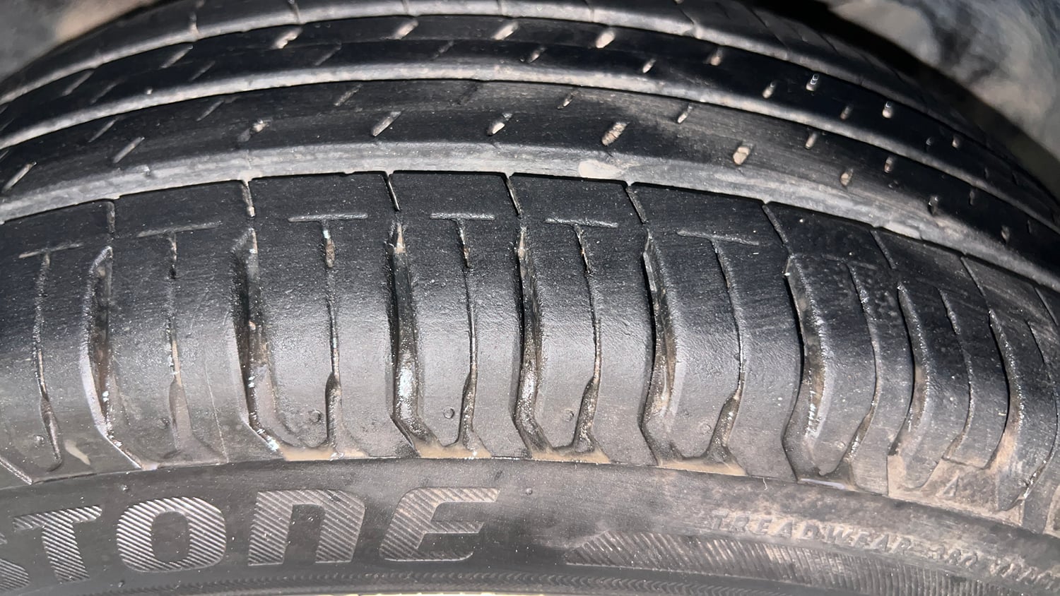 Used 2018 Maruti Suzuki Swift ZXi AMT Petrol Automatic tyres LEFT REAR TYRE TREAD VIEW