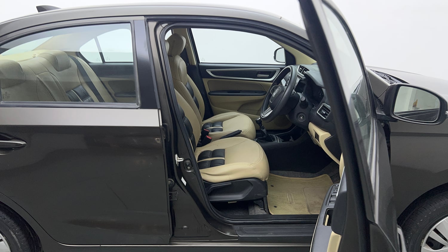 Used 2021 Honda Amaze S MT 1.2 Petrol Petrol Manual interior RIGHT SIDE FRONT DOOR CABIN VIEW