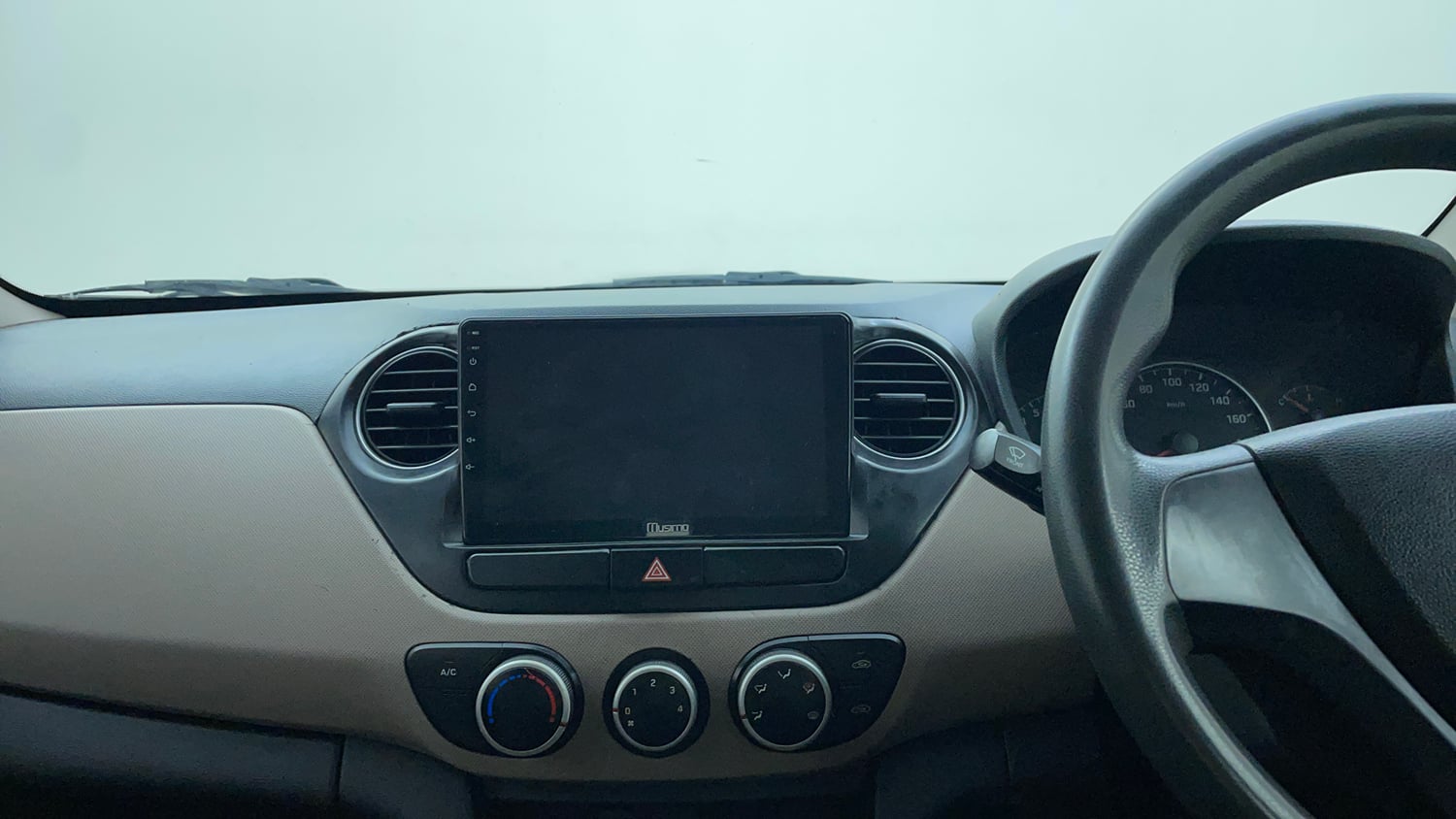 Used 2014 Hyundai Grand i10 Sportz 1.2 Kappa VTVT Petrol Manual interior MUSIC SYSTEM & AC CONTROL VIEW