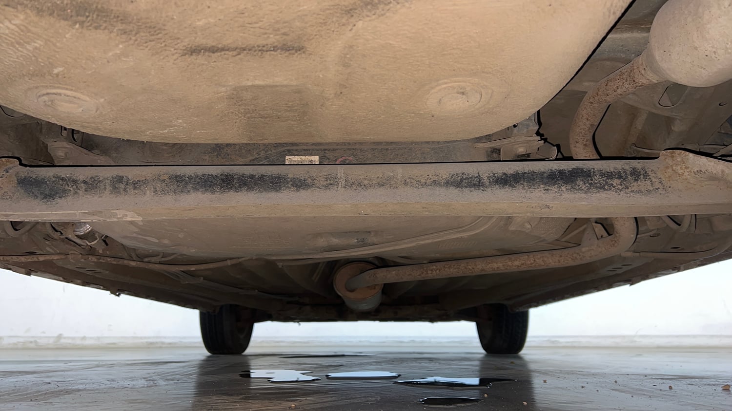 Used 2019 Maruti Suzuki Ignis Zeta 1.2 AMT Petrol Automatic extra REAR UNDERBODY VIEW (TAKEN FROM REAR)