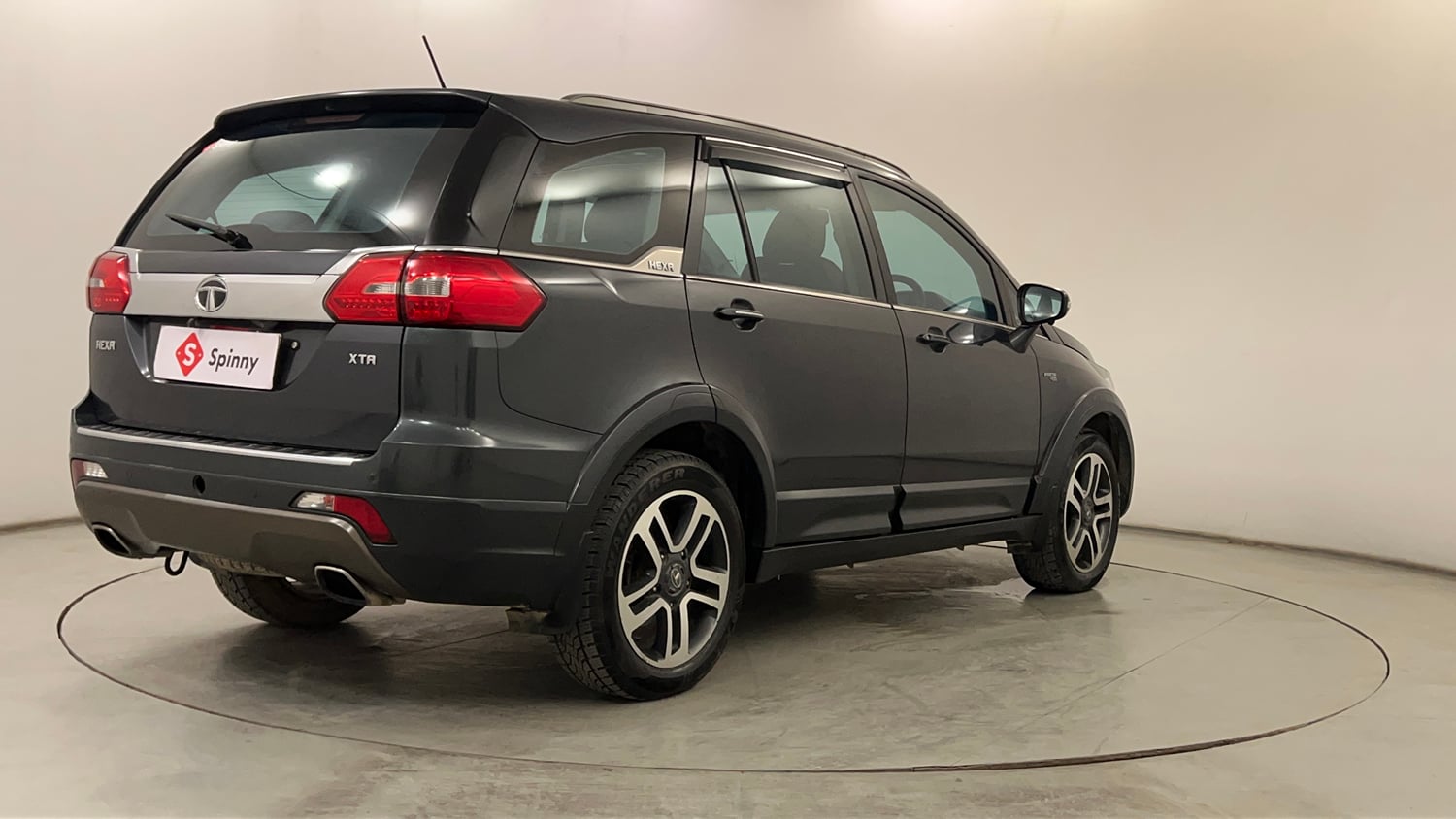 Used 2017 Tata Hexa XTA 4x2 7 STR Diesel Automatic exterior RIGHT REAR CORNER VIEW
