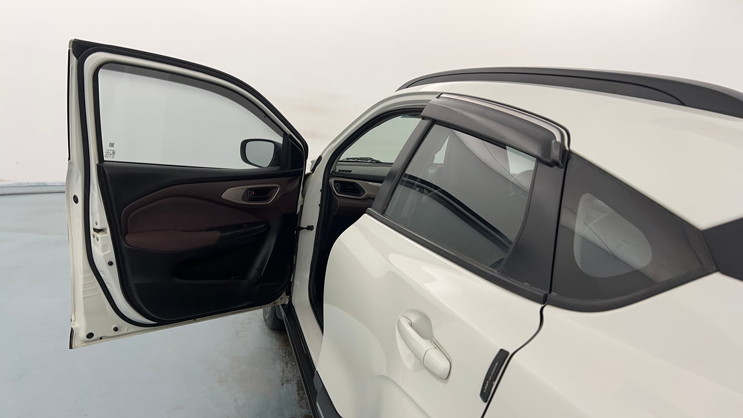 Used 2024 Maruti Suzuki Fronx Delta Plus 1.2L MT Petrol Manual interior LEFT FRONT DOOR OPEN VIEW