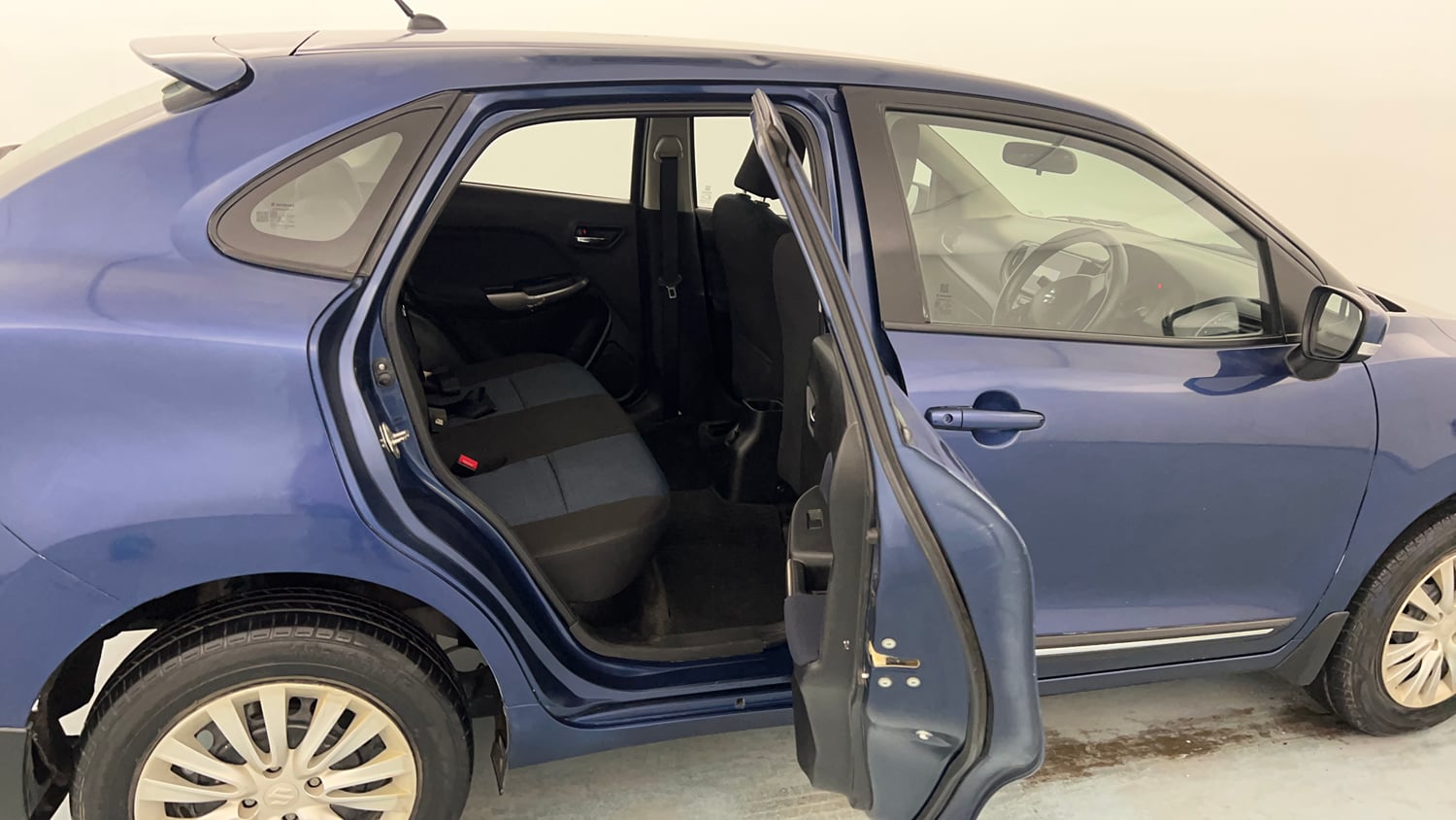 Used 2019 Maruti Suzuki Baleno Delta Petrol Manual interior RIGHT SIDE REAR DOOR CABIN VIEW