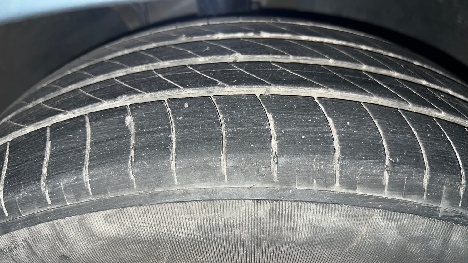 Used 2018 Skoda Octavia 1.8 TSI L&K Petrol Automatic tyres RIGHT FRONT TYRE TREAD VIEW