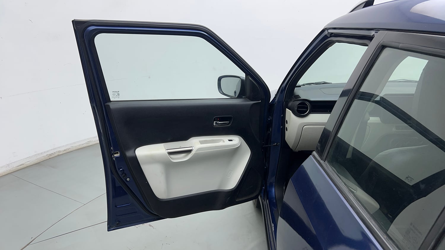 Used 2019 Maruti Suzuki Ignis Zeta 1.2 AMT Petrol Automatic interior LEFT FRONT DOOR OPEN VIEW
