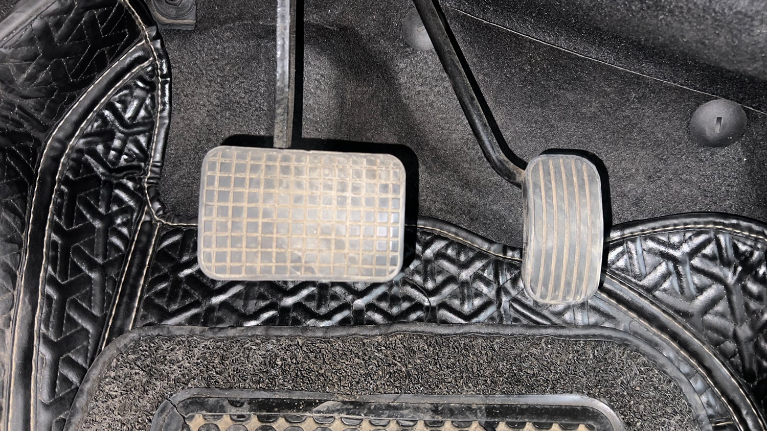 Used 2024 Tata Tiago XZA Plus iCNG Cng Automatic interior PEDALS VIEW