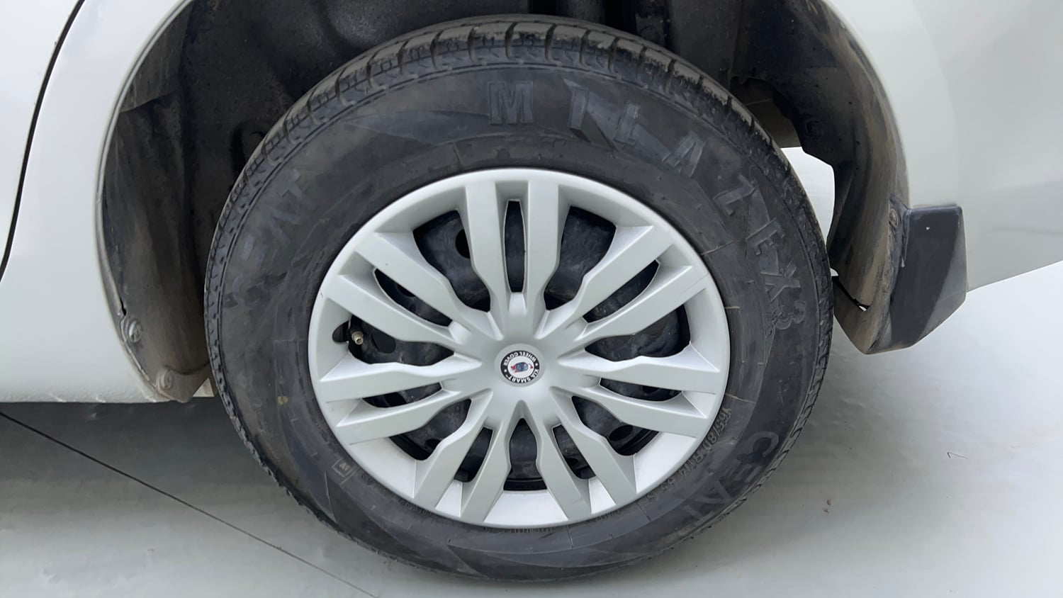 Used 2016 Maruti Suzuki Swift Dzire VXI Petrol Manual tyres LEFT REAR TYRE RIM VIEW