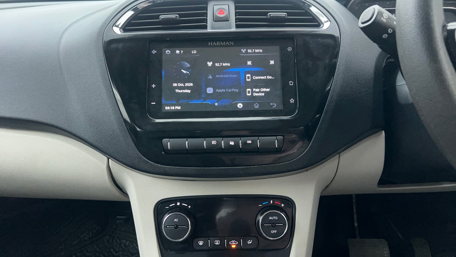 Used 2024 Tata Tiago XZA Plus iCNG Cng Automatic interior MUSIC SYSTEM & AC CONTROL VIEW