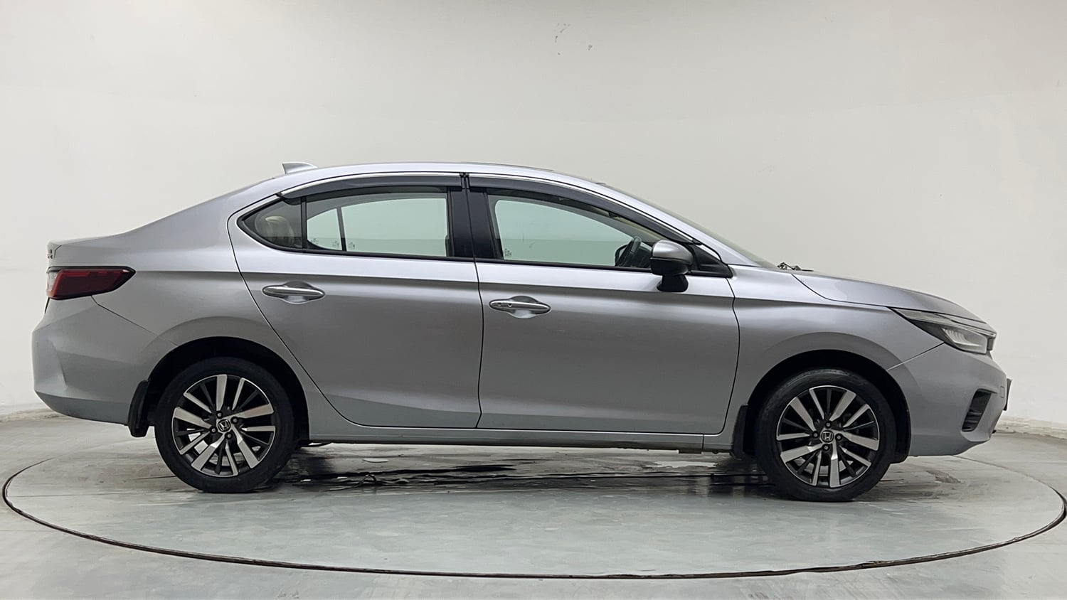 Used 2022 Honda City ZX Petrol Petrol Manual exterior RIGHT SIDE VIEW