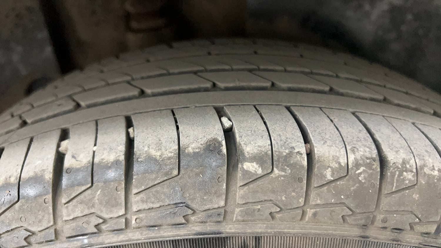 Used 2021 kia Seltos HTX IVT 1.5 Petrol Automatic tyres RIGHT REAR TYRE TREAD VIEW