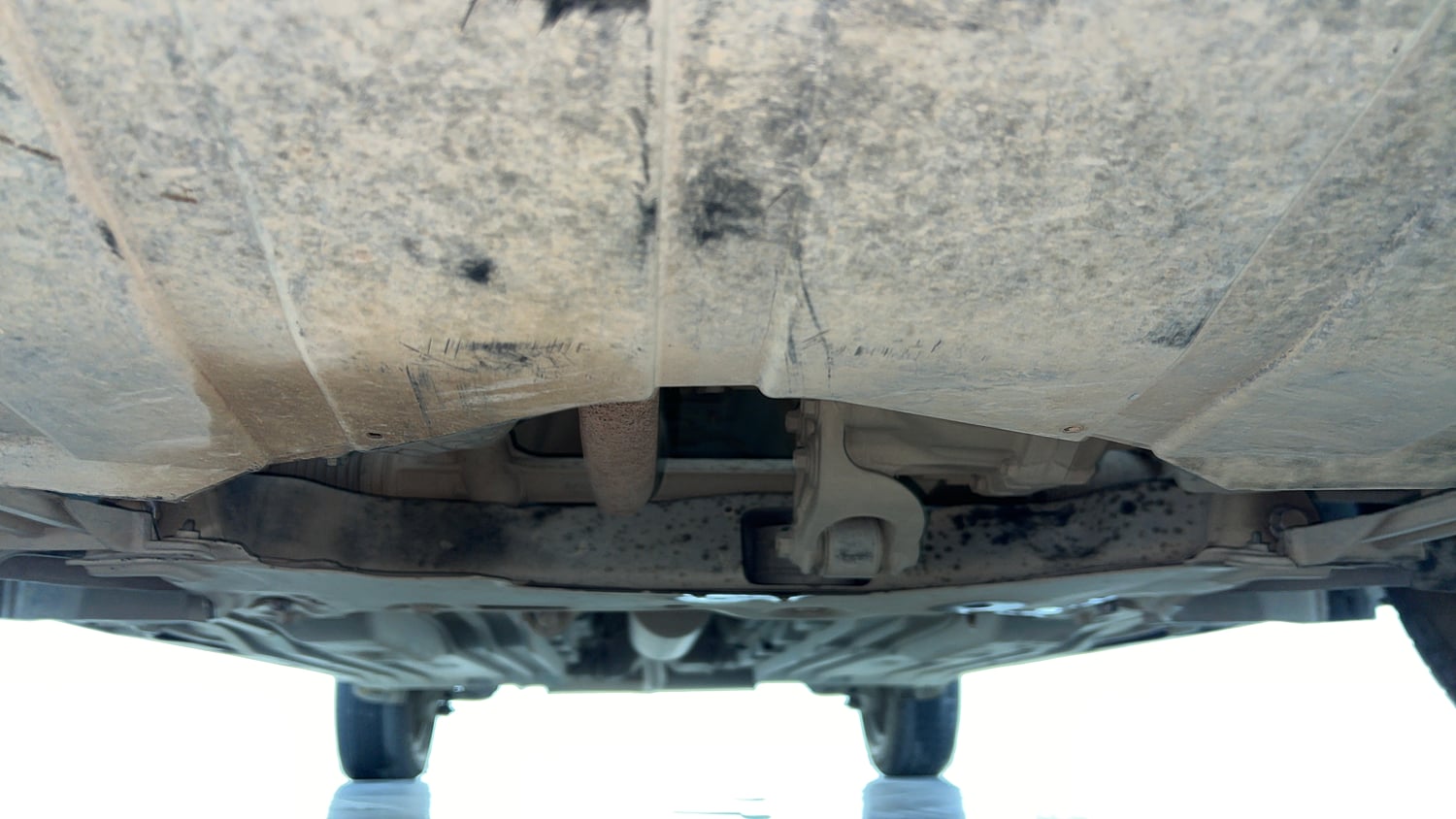 Used 2021 Toyota Urban Cruiser Mid Grade AT Petrol Automatic extra FRONT LEFT UNDERBODY VIEW