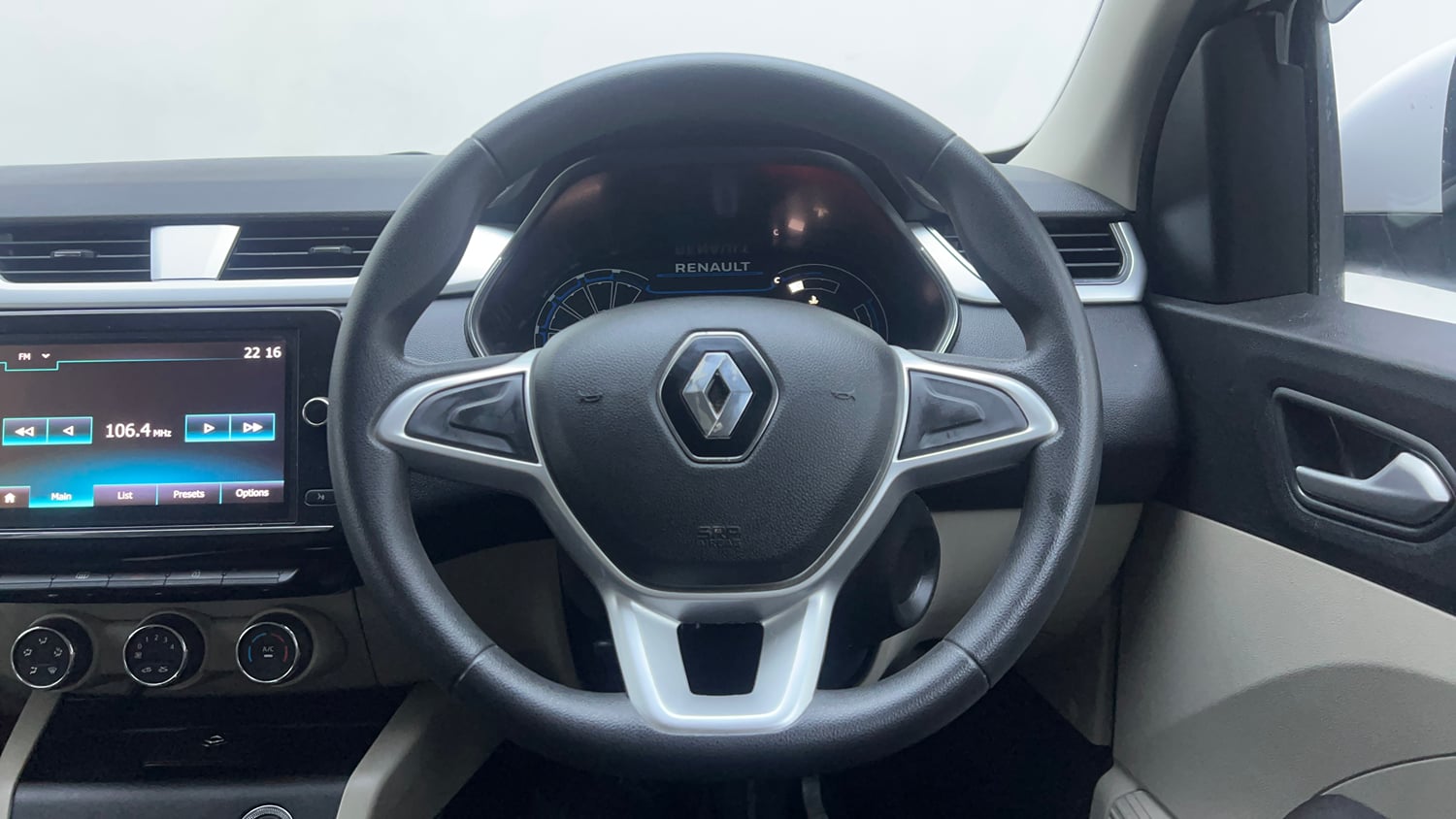 Used 2021 Renault Triber RXZ EASY-R AMT Petrol Automatic interior STEERING VIEW