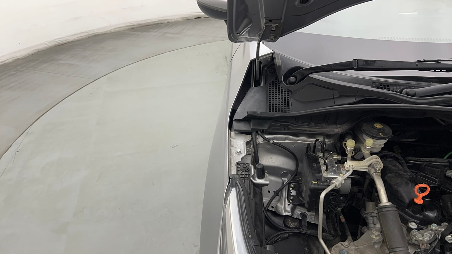 Used 2022 Honda City ZX Petrol Petrol Manual engine ENGINE RIGHT SIDE HINGE & APRON VIEW