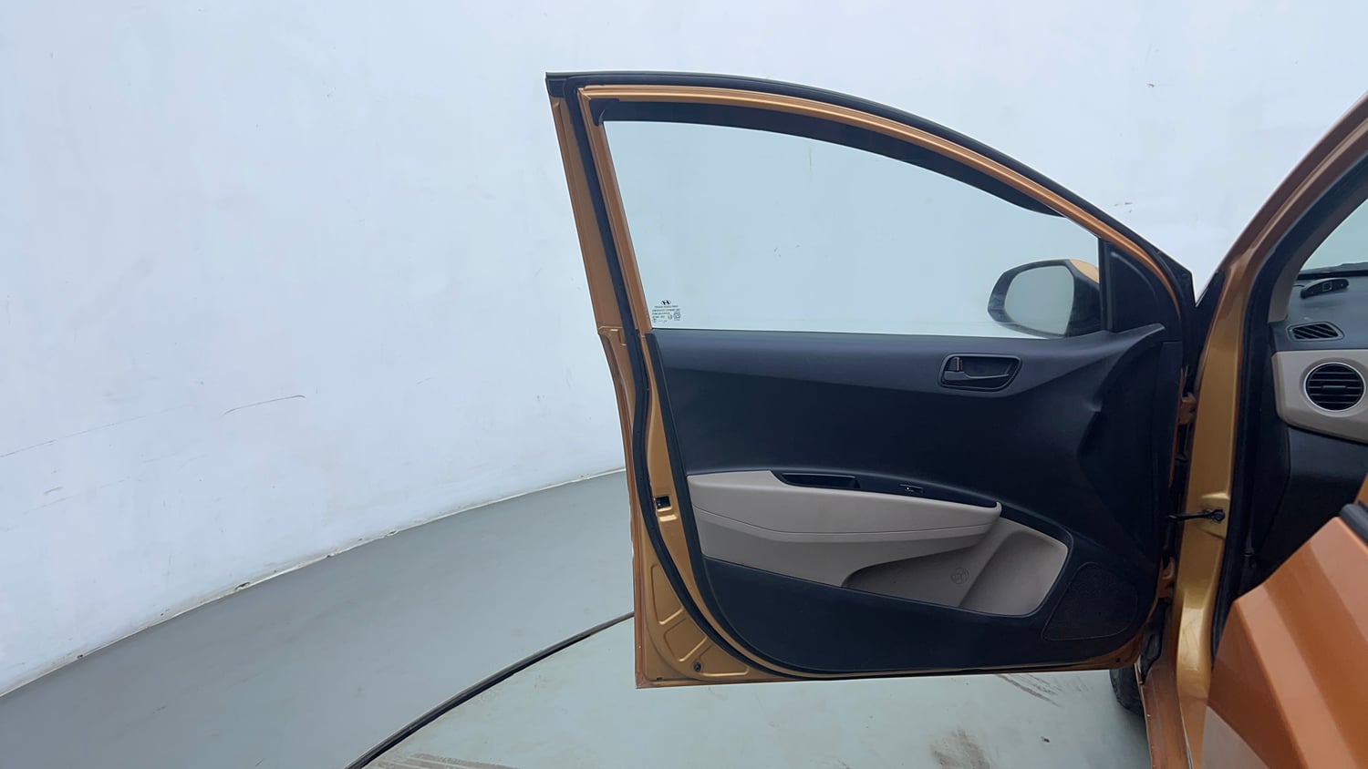 Used 2016 Hyundai Grand i10 Magna AT 1.2 Kappa VTVT Petrol Automatic interior LEFT FRONT DOOR OPEN VIEW