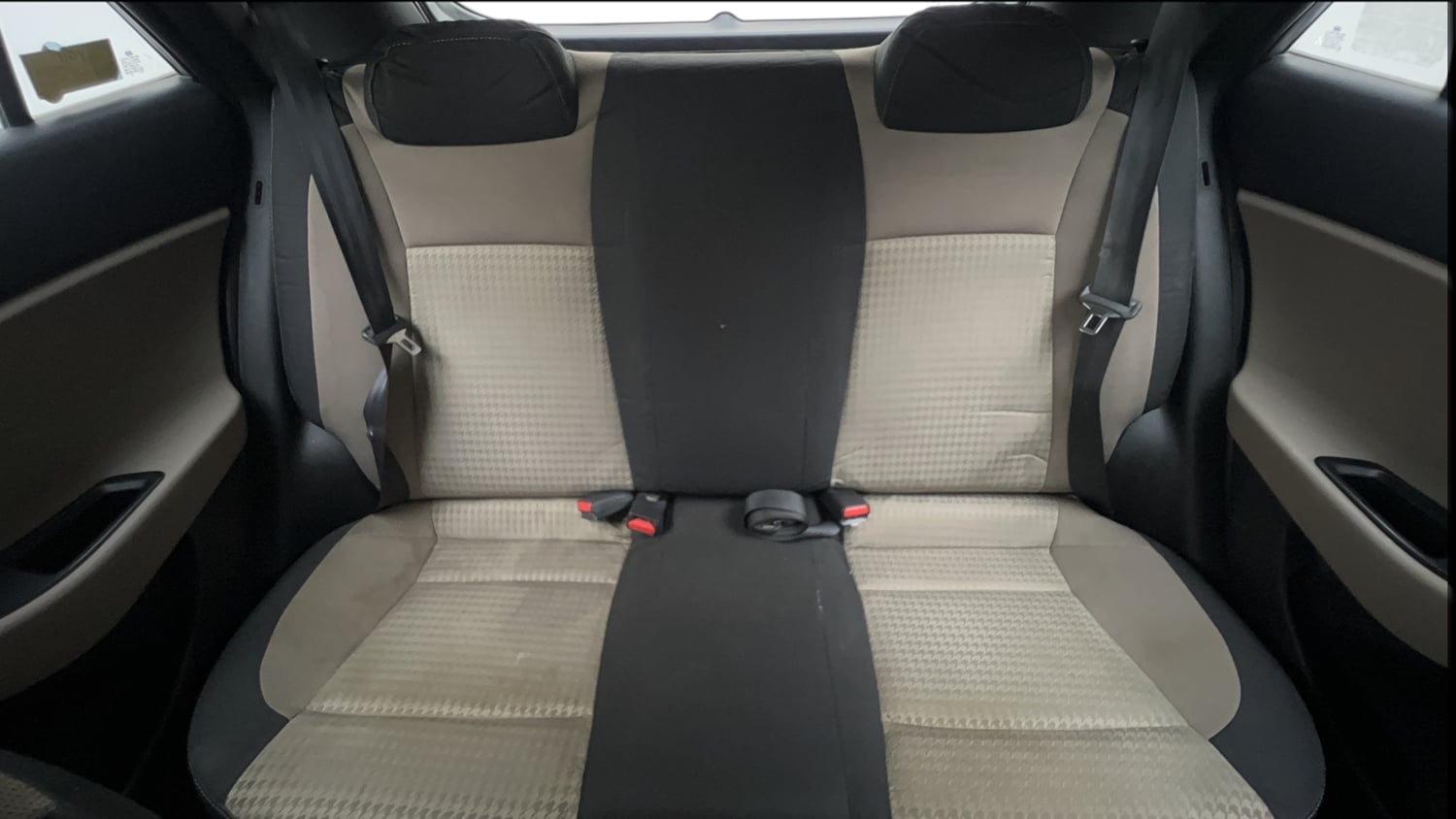 Used 2019 Hyundai Elite i20 Magna Executive 1.2 Petrol Manual interior REAR SEAT CONDITION VIEW