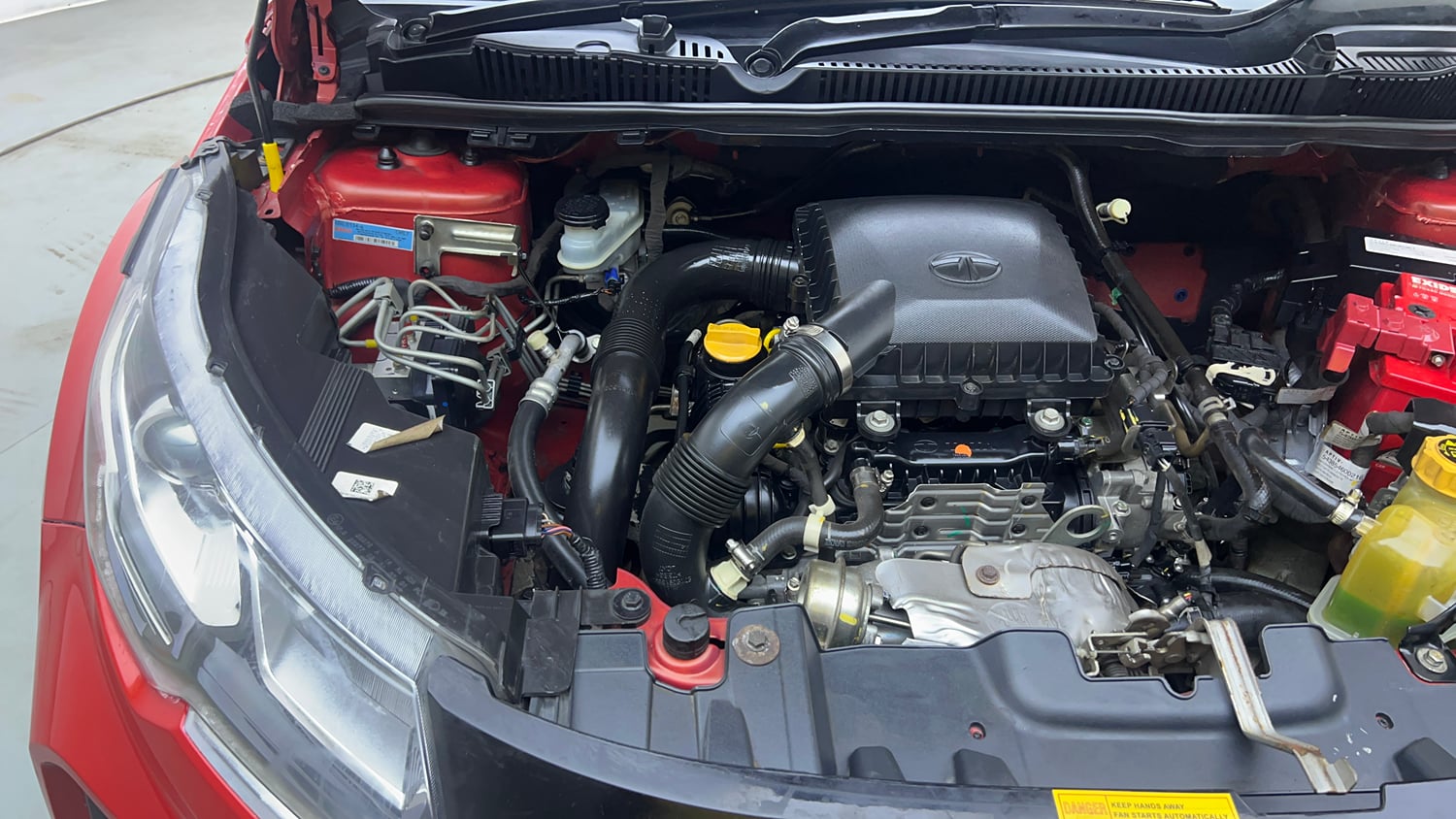 Used 2022 Tata Nexon XM Petrol Manual engine ENGINE RIGHT SIDE VIEW