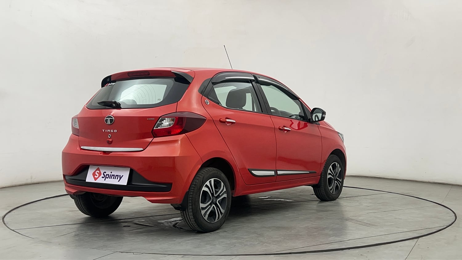 Used 2024 Tata Tiago XZA Plus iCNG Cng Automatic exterior RIGHT REAR CORNER VIEW