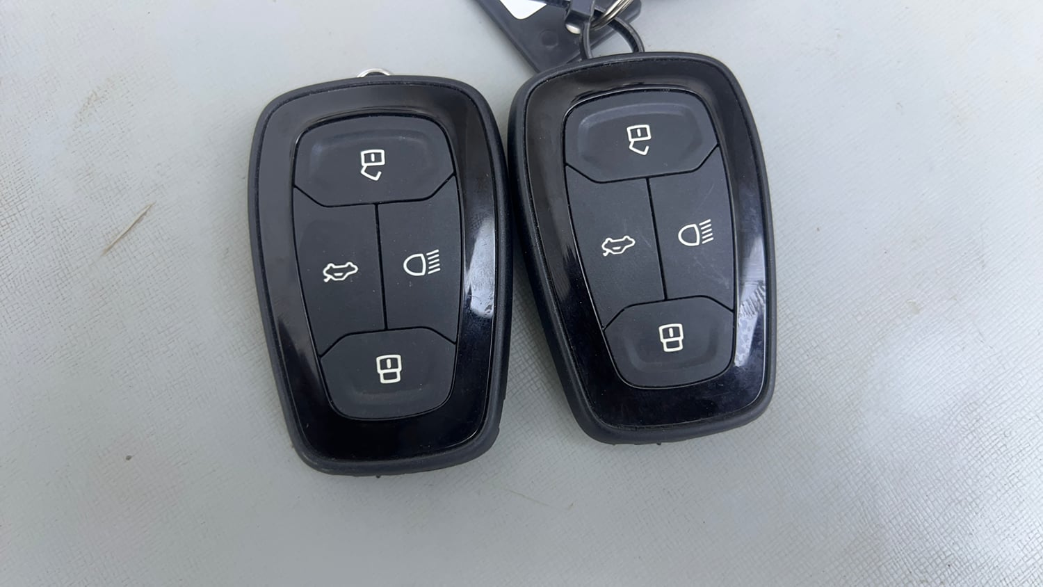 Used 2023 Tata Nexon XZA Plus LUXS Red Dark Edition Petrol Automatic extra CAR KEY VIEW