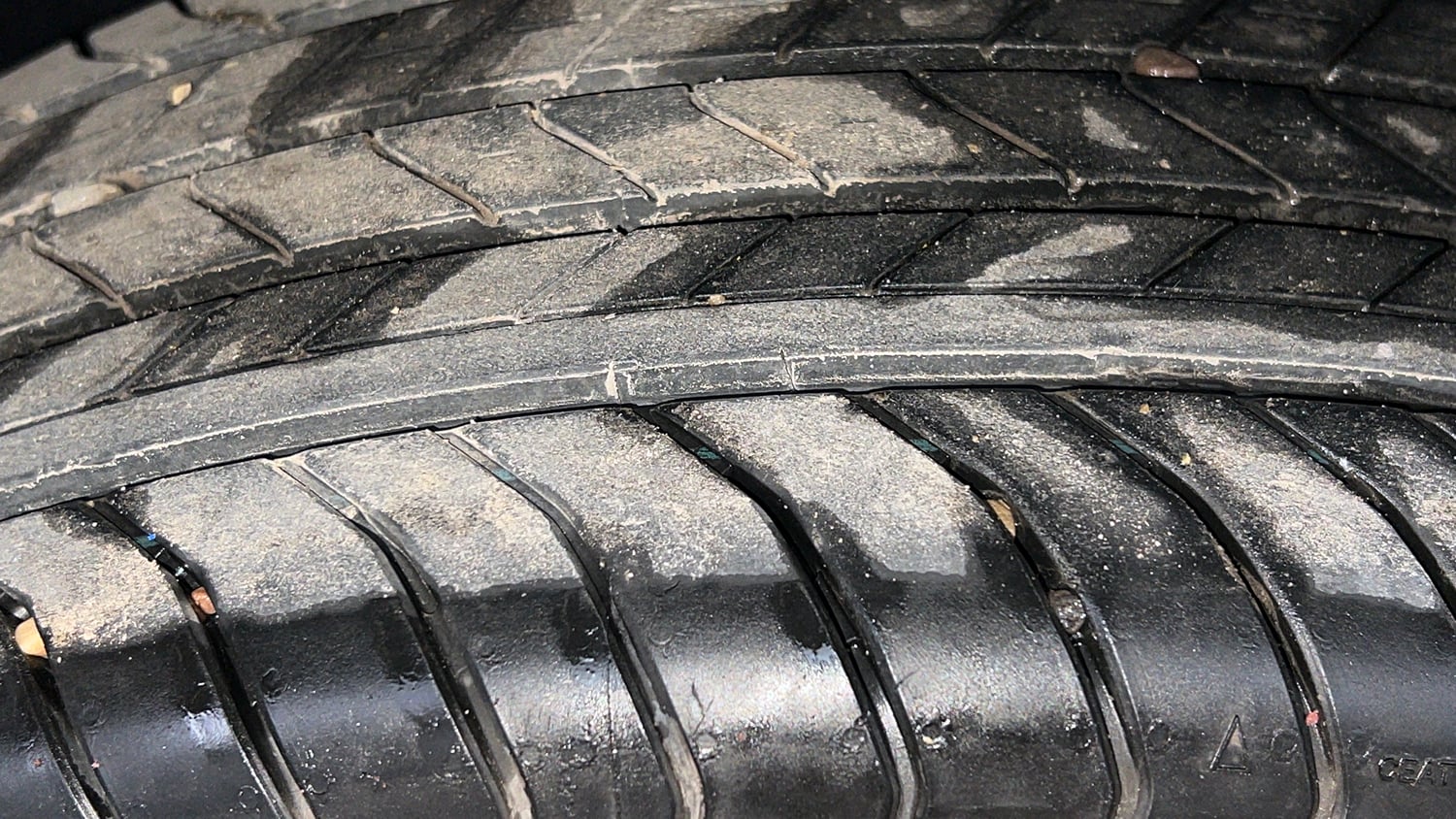 Used 2026 Skoda Kylaq Prestige+ 1.0 TSI MT Petrol Manual tyres RIGHT REAR TYRE TREAD VIEW