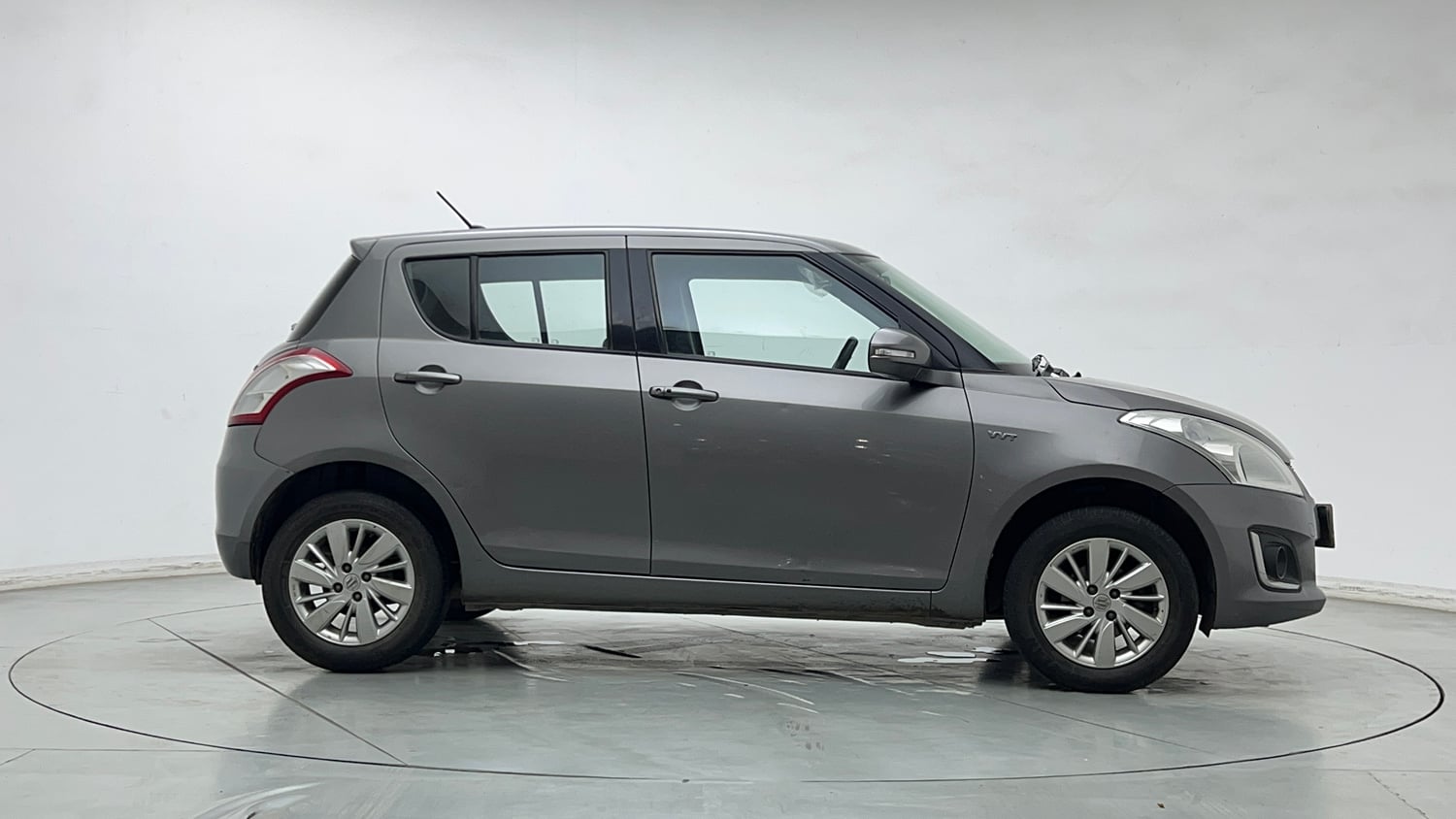 Used 2016 Maruti Suzuki Swift ZXi Petrol Manual exterior RIGHT SIDE VIEW