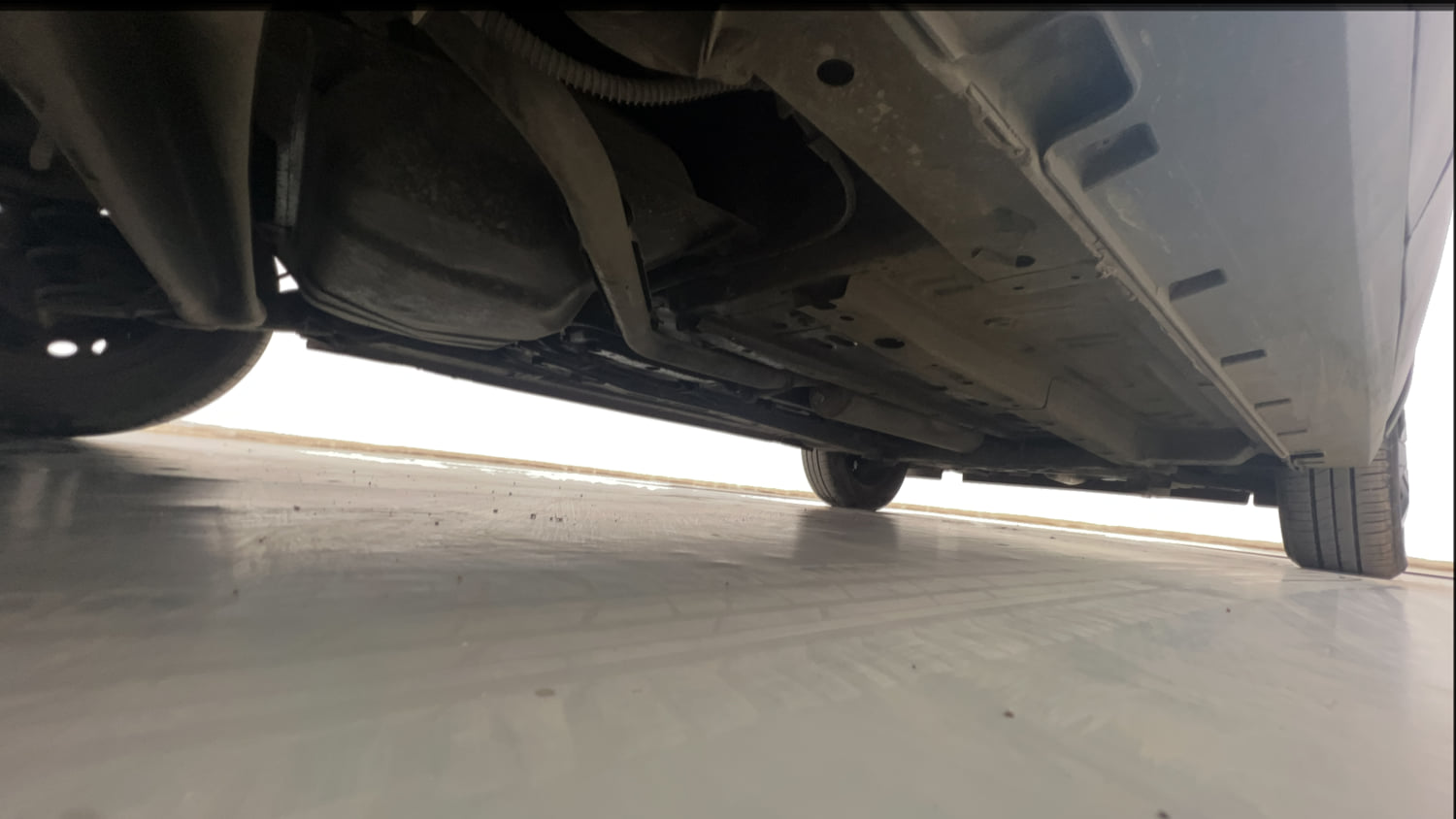 Used 2023 Tata Punch Camo Adventure Rhythm MT Petrol Manual extra REAR RIGHT UNDERBODY VIEW