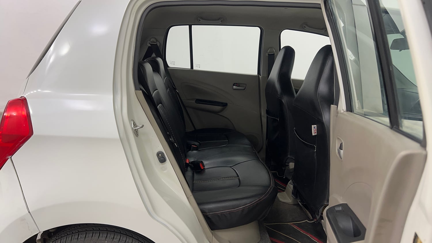 Used 2014 Maruti Suzuki Celerio VXi Petrol Manual interior RIGHT SIDE REAR DOOR CABIN VIEW
