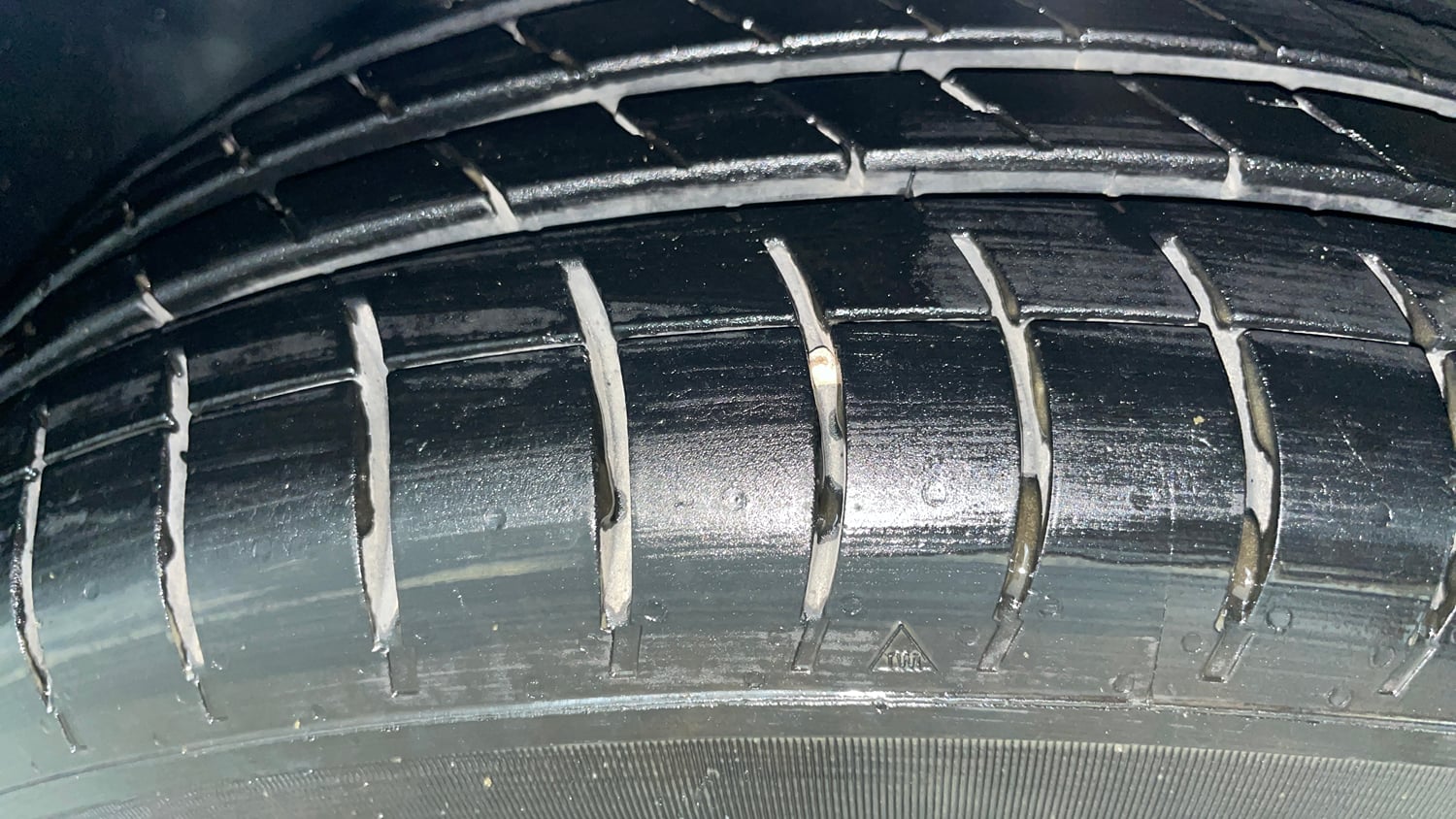 Used 2015 Hyundai Elite i20 Sportz 1.2 Petrol Manual tyres LEFT FRONT TYRE TREAD VIEW