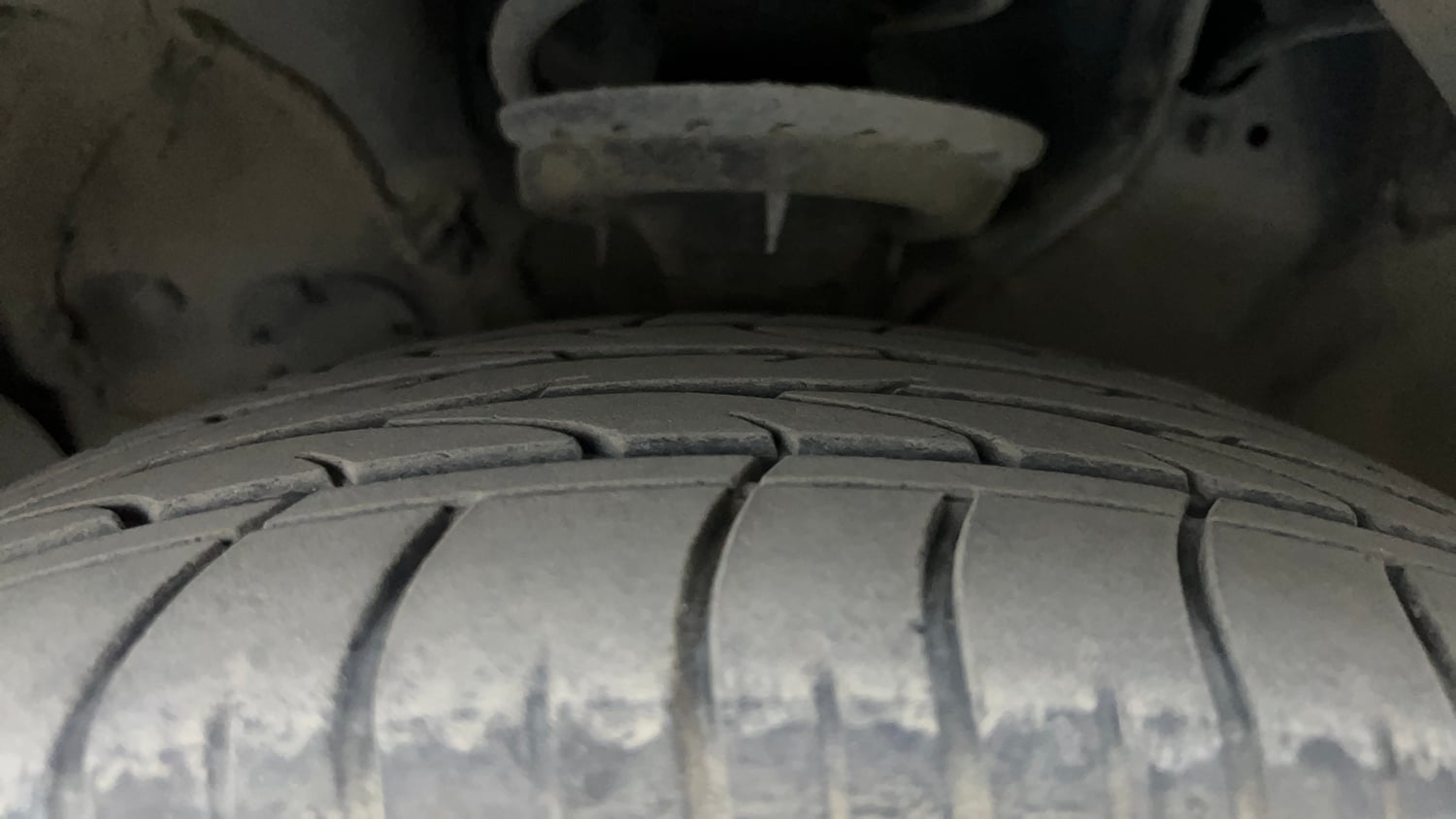 Used 2016 Hyundai Creta 1.6 SX Plus AT Petrol Petrol Automatic tyres LEFT FRONT TYRE TREAD VIEW