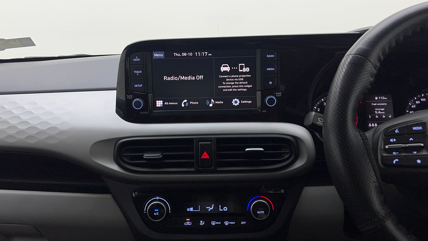 Used 2024 Hyundai Grand i10 Nios Sportz 1.2 Kappa VTVT Petrol Manual top_features Integrated (in-dash) music system