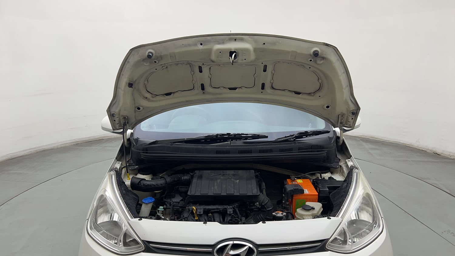 Used 2016 Hyundai Grand i10 Anniversary Edition Petrol Manual engine ENGINE & BONNET OPEN FRONT VIEW