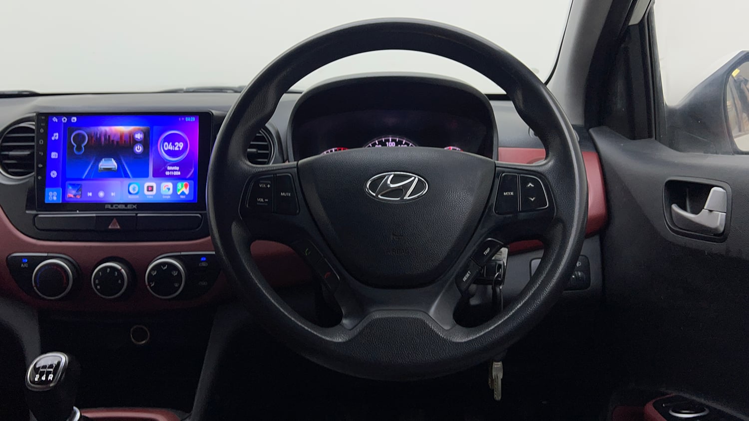 Used 2016 Hyundai Grand i10 Anniversary Edition Petrol Manual interior STEERING VIEW