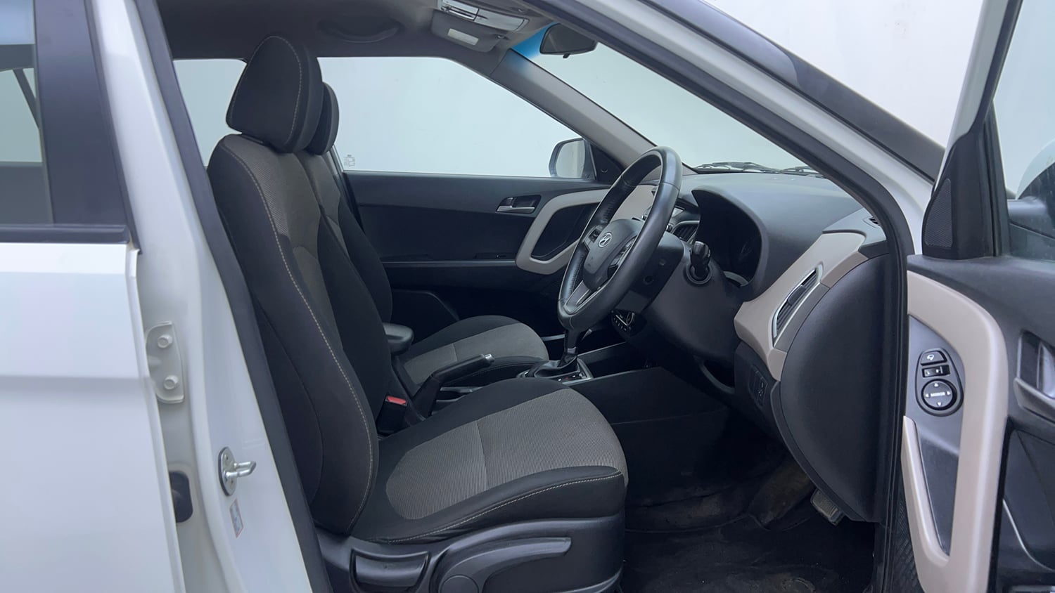 Used 2016 Hyundai Creta 1.6 SX Plus AT Petrol Petrol Automatic interior RIGHT SIDE FRONT DOOR CABIN VIEW