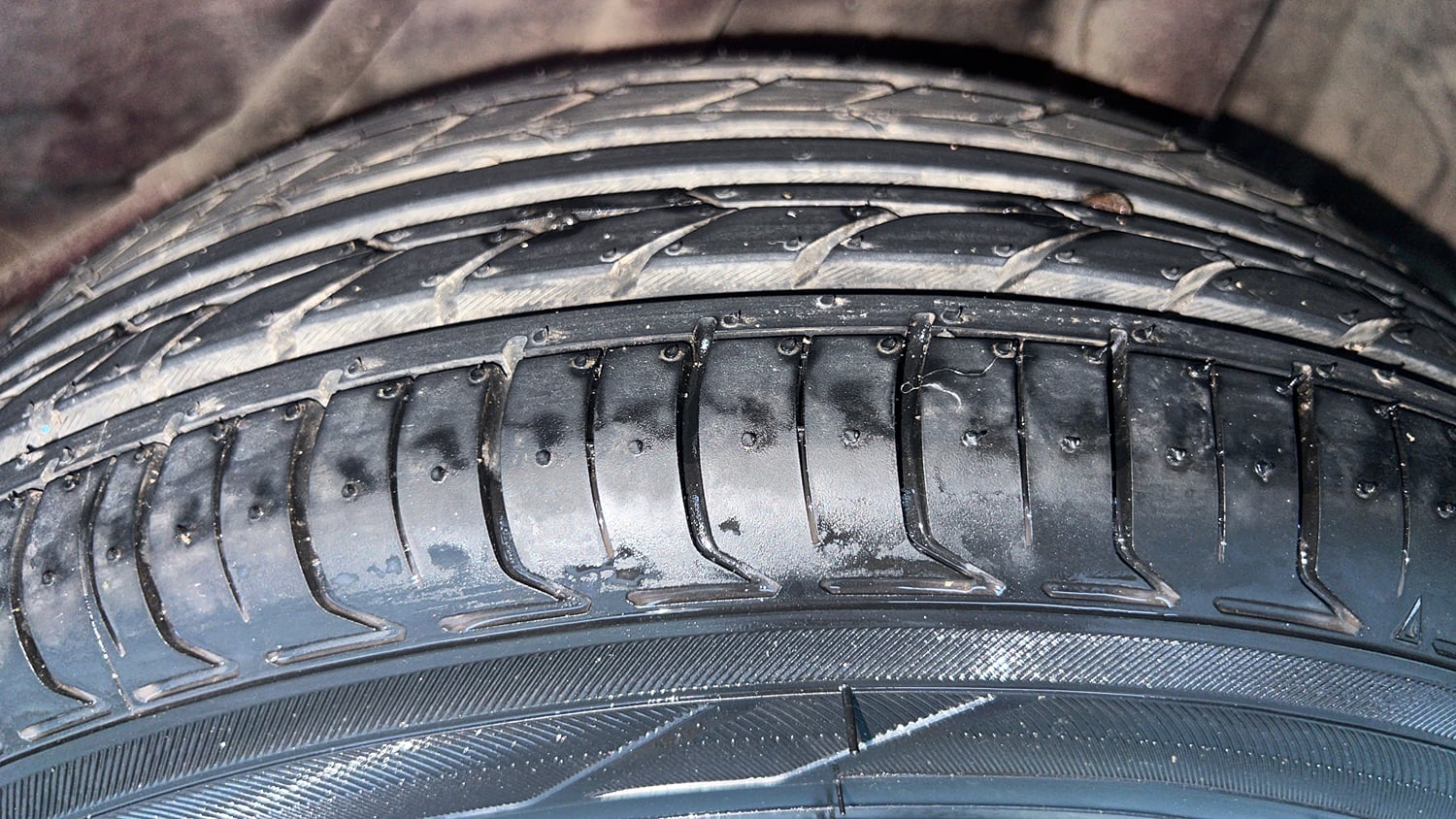 Used 2015 Honda Amaze 1.2 S i-VTEC Petrol Manual tyres LEFT REAR TYRE TREAD VIEW