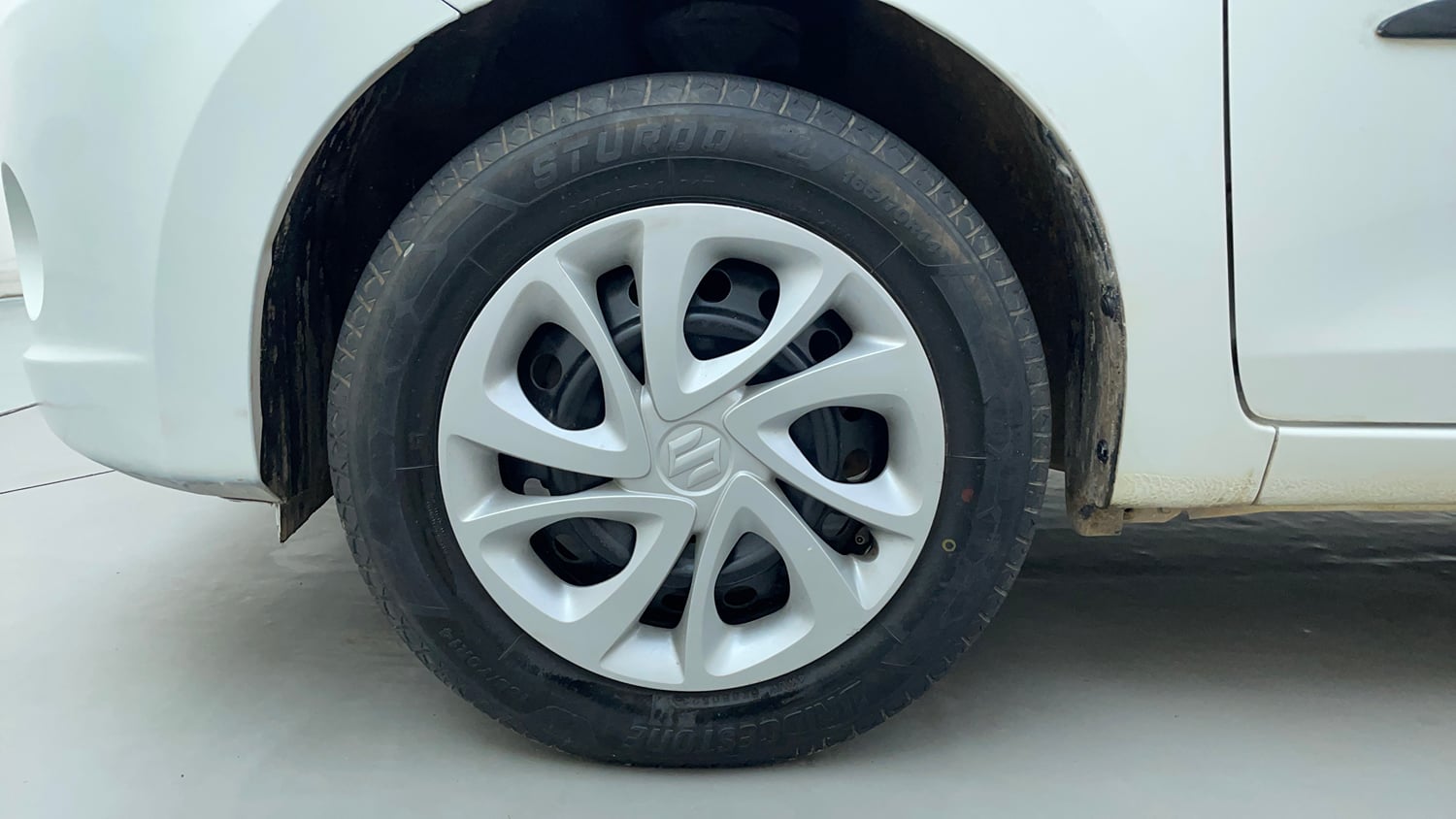 Used 2016 Maruti Suzuki Celerio ZXi AMT Petrol Automatic tyres LEFT FRONT TYRE RIM VIEW