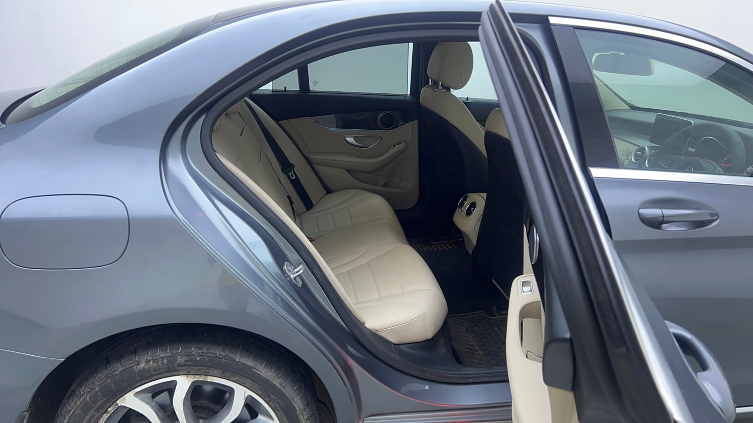Used 2017 Mercedes-Benz C-Class C 200 Avantgarde Petrol Automatic interior RIGHT SIDE REAR DOOR CABIN VIEW