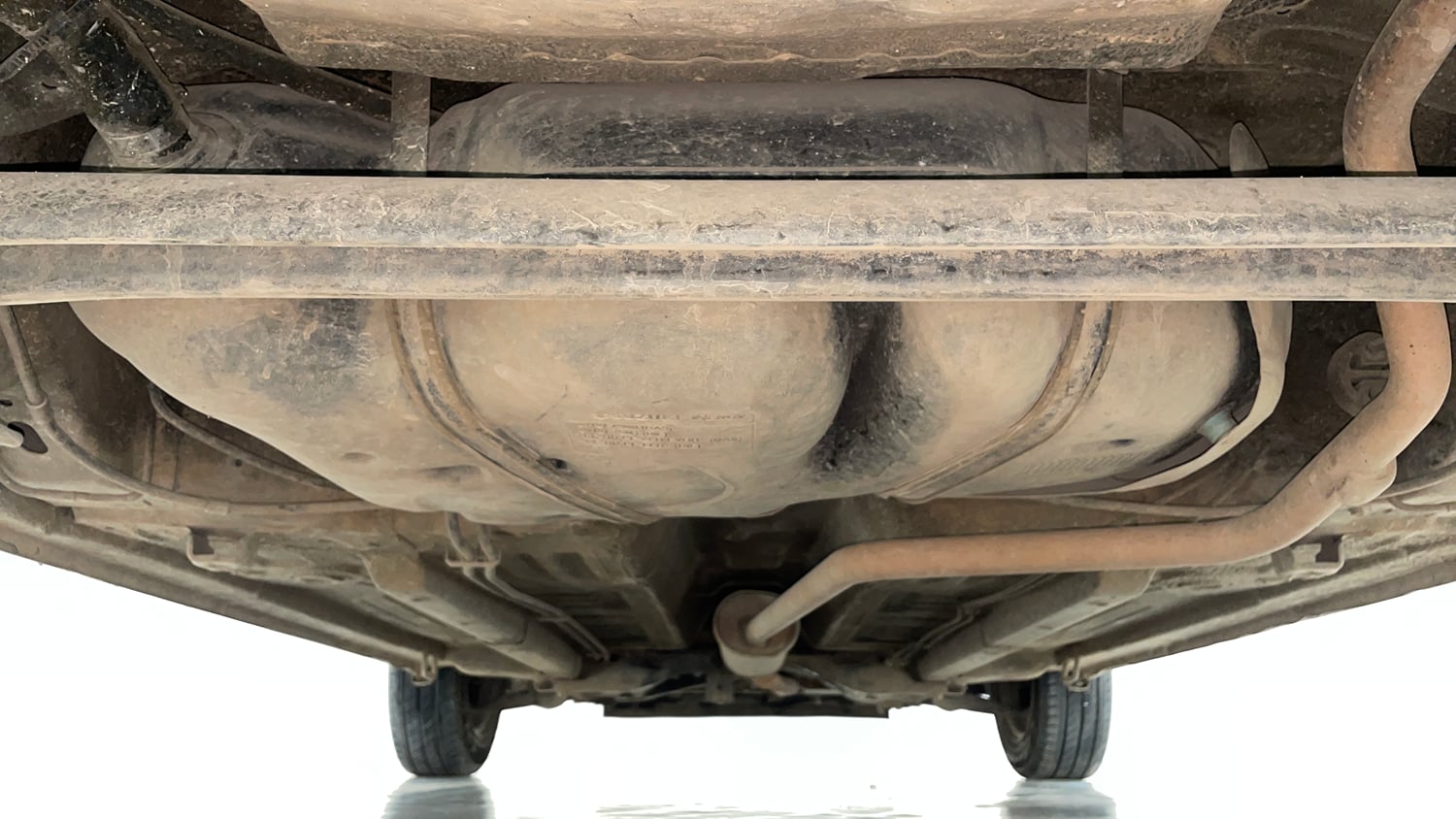 Used 2016 Maruti Suzuki Celerio ZXI (O) AMT Petrol Automatic extra REAR UNDERBODY VIEW (TAKEN FROM REAR)