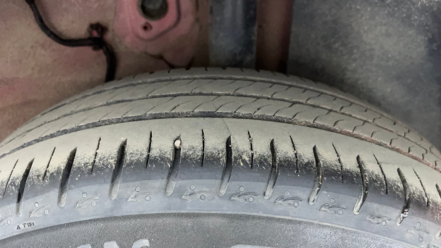 Used 2024 Tata Altroz XZ Plus i-Turbo (S) Petrol Manual tyres LEFT REAR TYRE TREAD VIEW