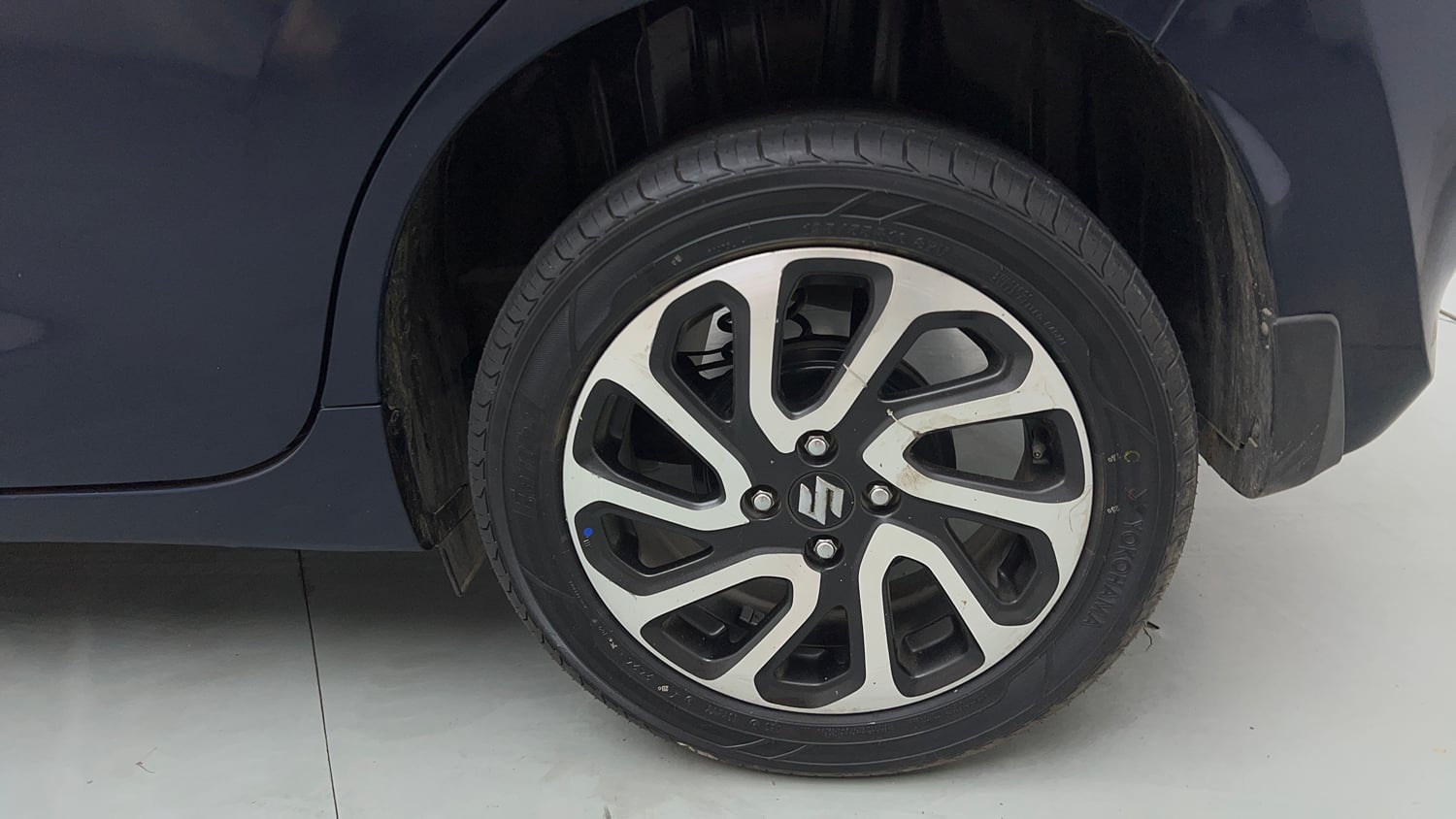 Used 2024 Maruti Suzuki Baleno Alpha AGS Petrol Automatic tyres LEFT REAR TYRE RIM VIEW