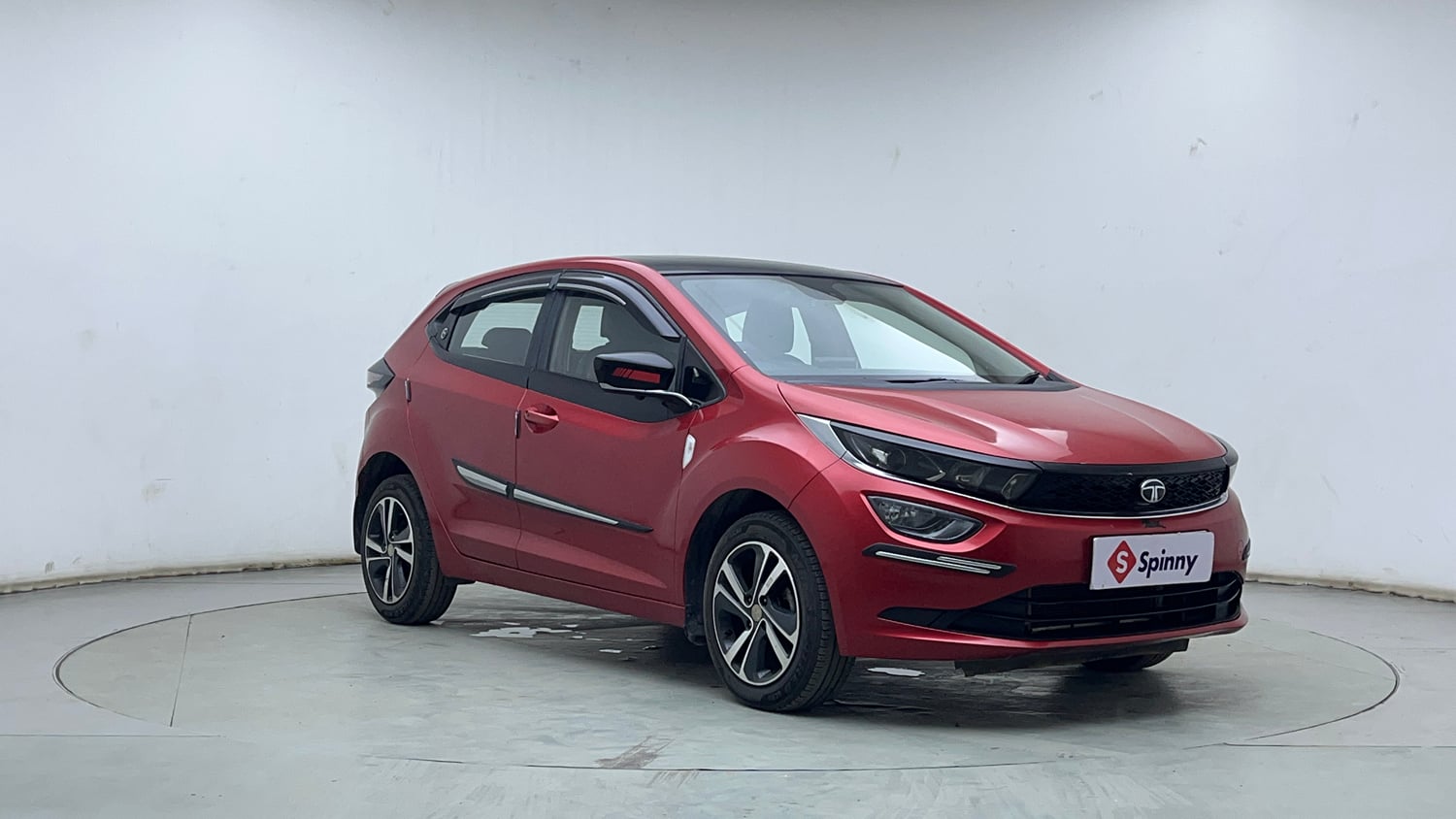 Used 2024 Tata Altroz XZ Plus i-Turbo (S) Petrol Manual exterior RIGHT FRONT CORNER VIEW