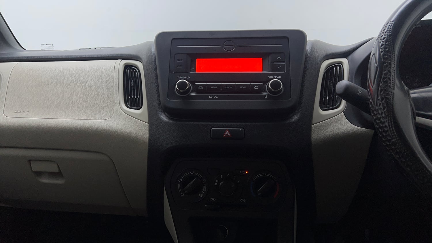 Used 2022 Maruti Suzuki Wagon R VXI 1.0 CNG Cng Manual top_features Integrated (in-dash) music system