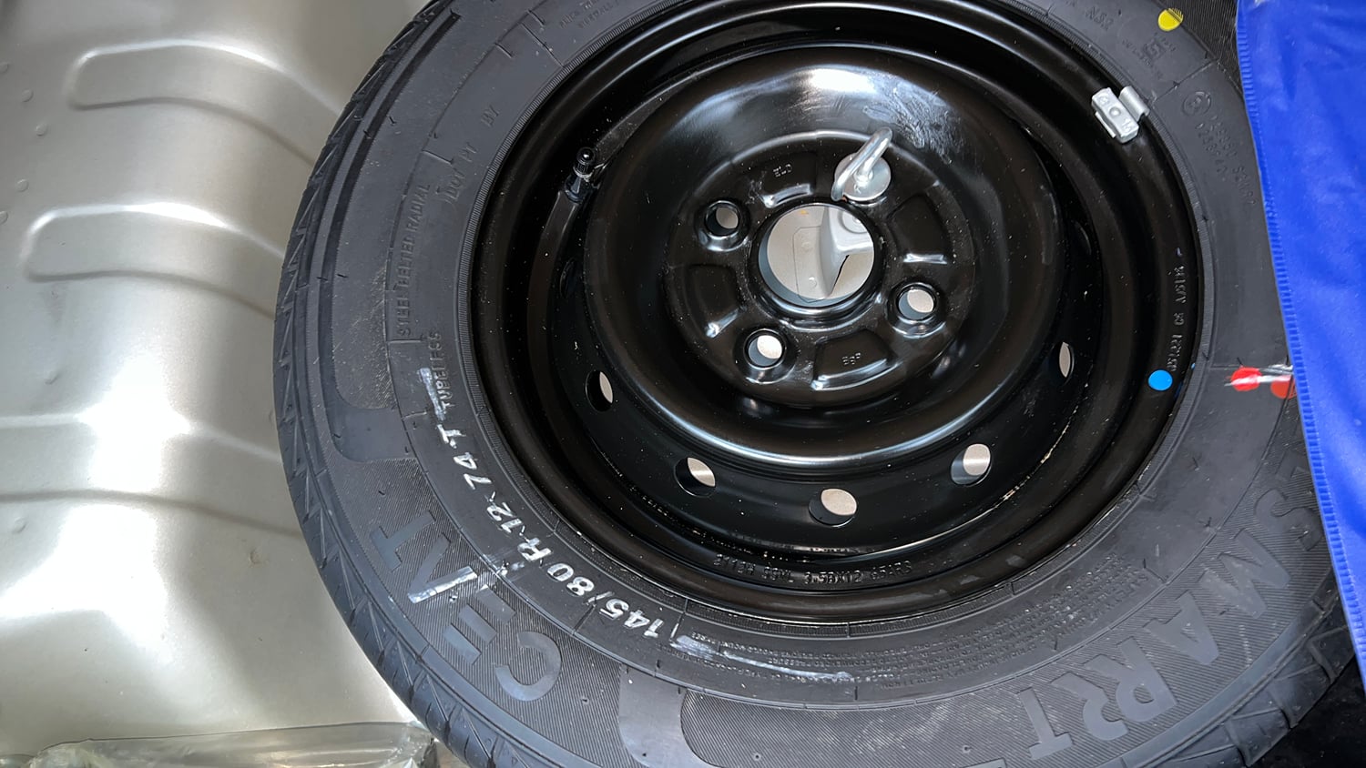 Used 2021 Maruti Suzuki Alto 800 LXi (O) Petrol Manual tyres SPARE TYRE VIEW