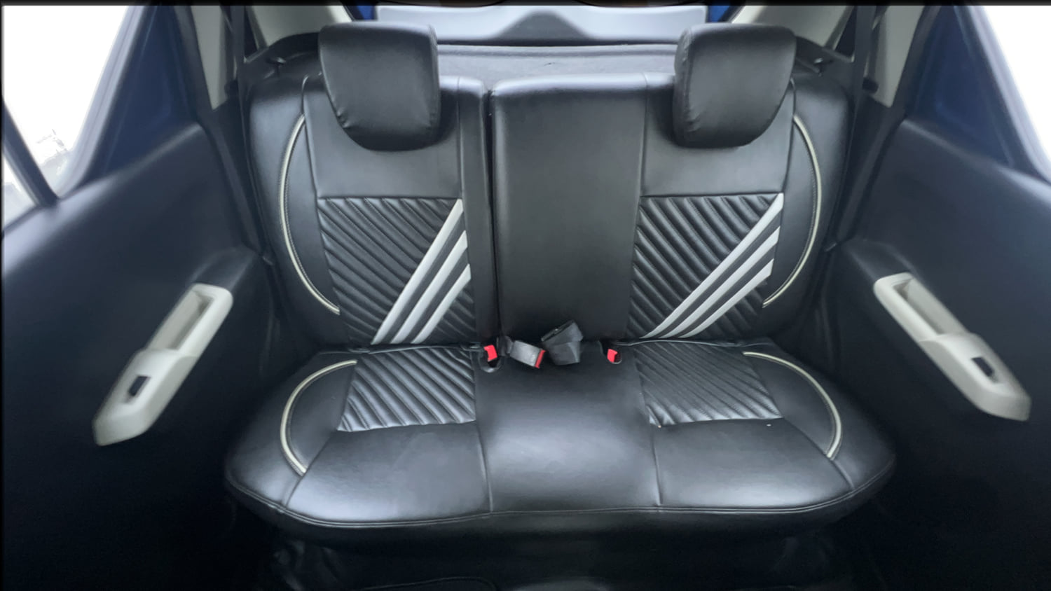 Used 2019 Maruti Suzuki Ignis Zeta 1.2 AMT Petrol Automatic interior REAR SEAT CONDITION VIEW
