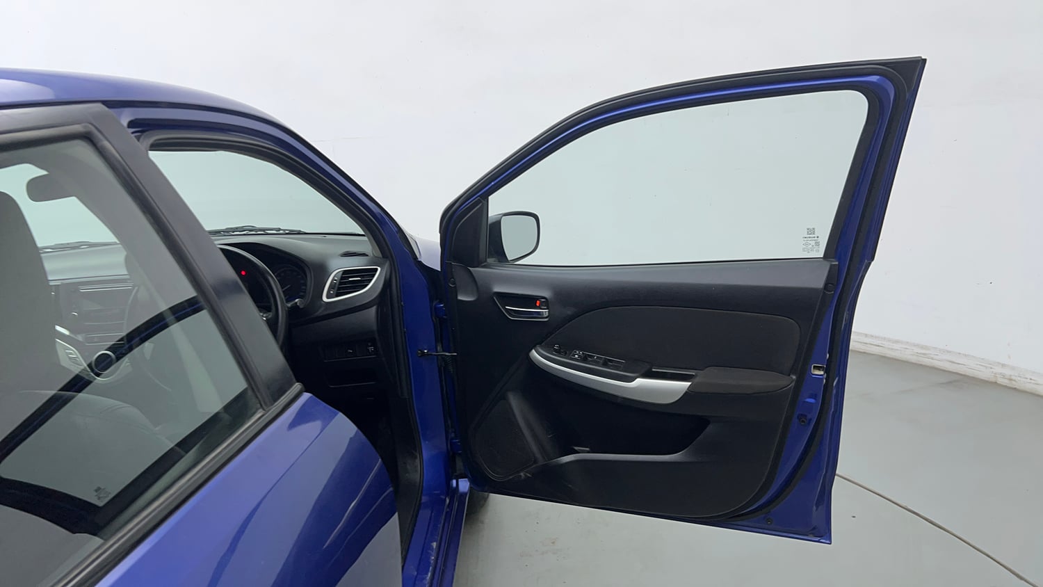 Used 2017 Maruti Suzuki Baleno Delta 1.2 Petrol Manual interior RIGHT FRONT DOOR OPEN VIEW